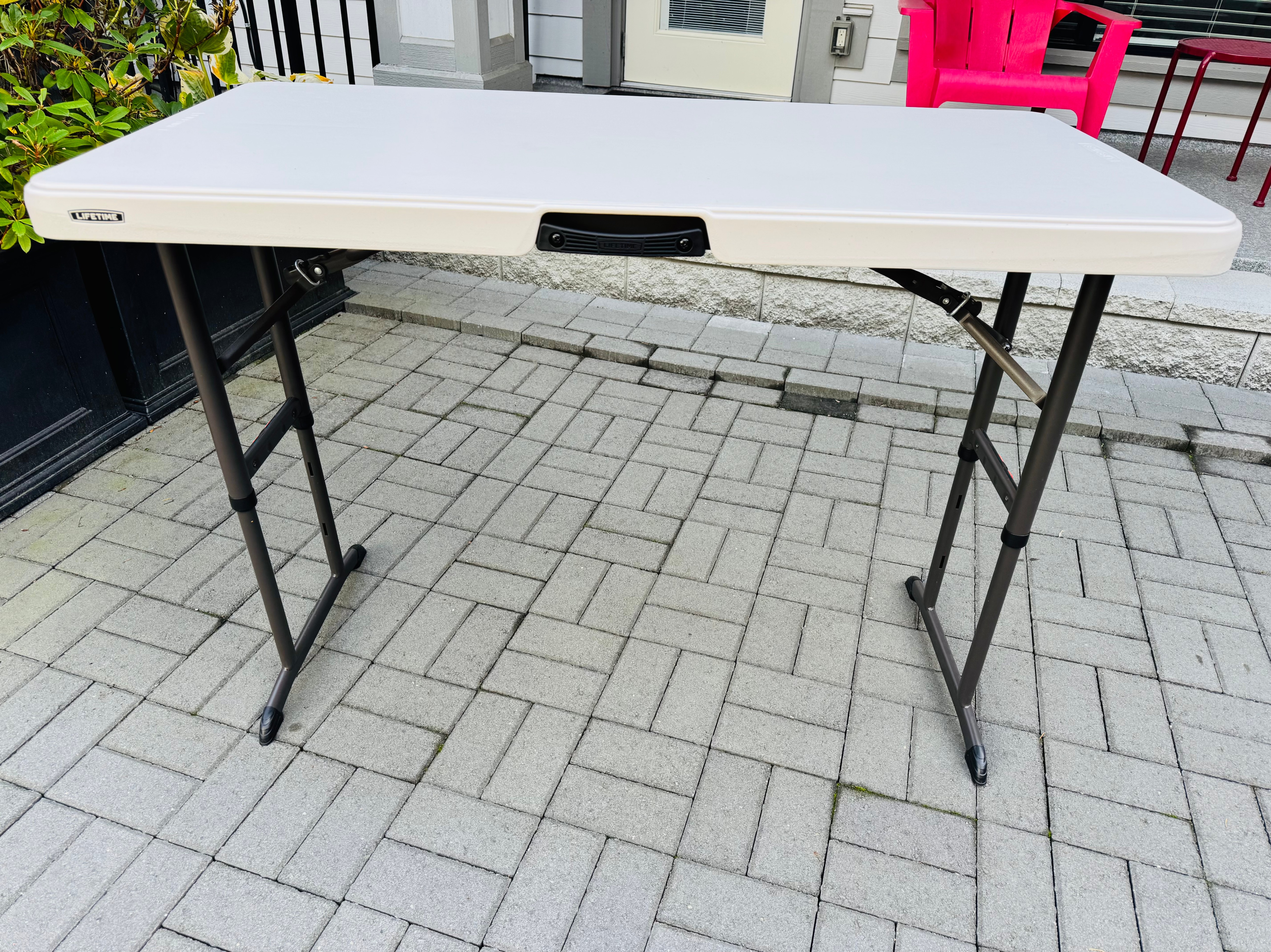 Foldable Table