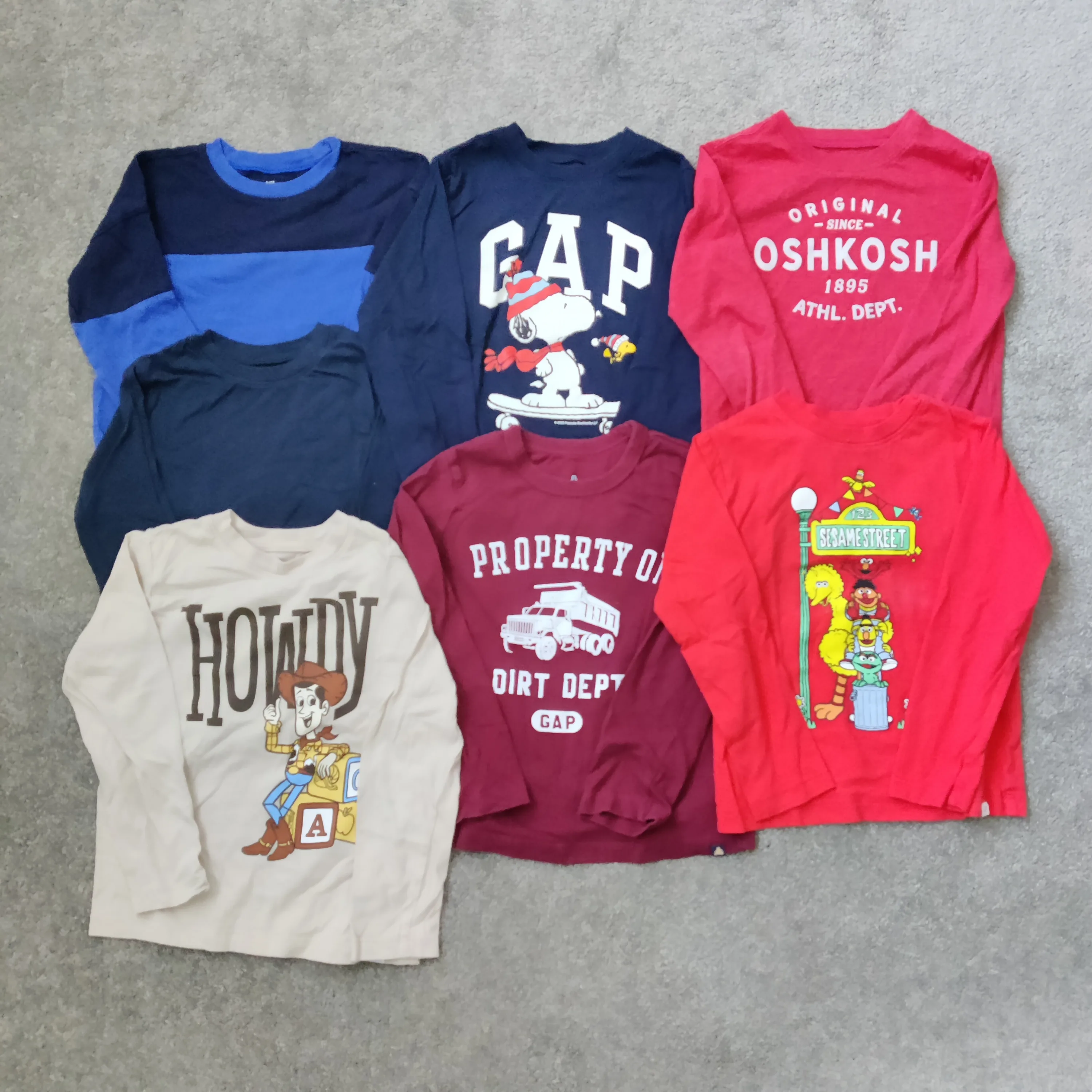 Gap Boy's Long Sleeve Shirts Size 5 Toy Story Sesame Street thumbnail