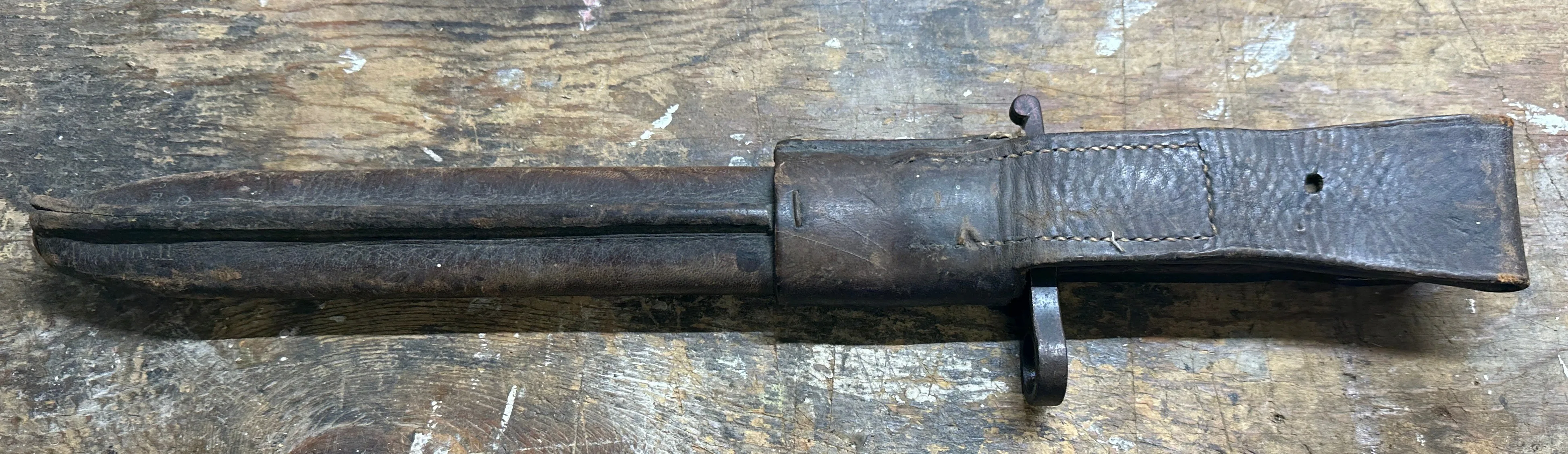 Vintage 17" Ross Rifle Bayonet 1907 image indicator(7)