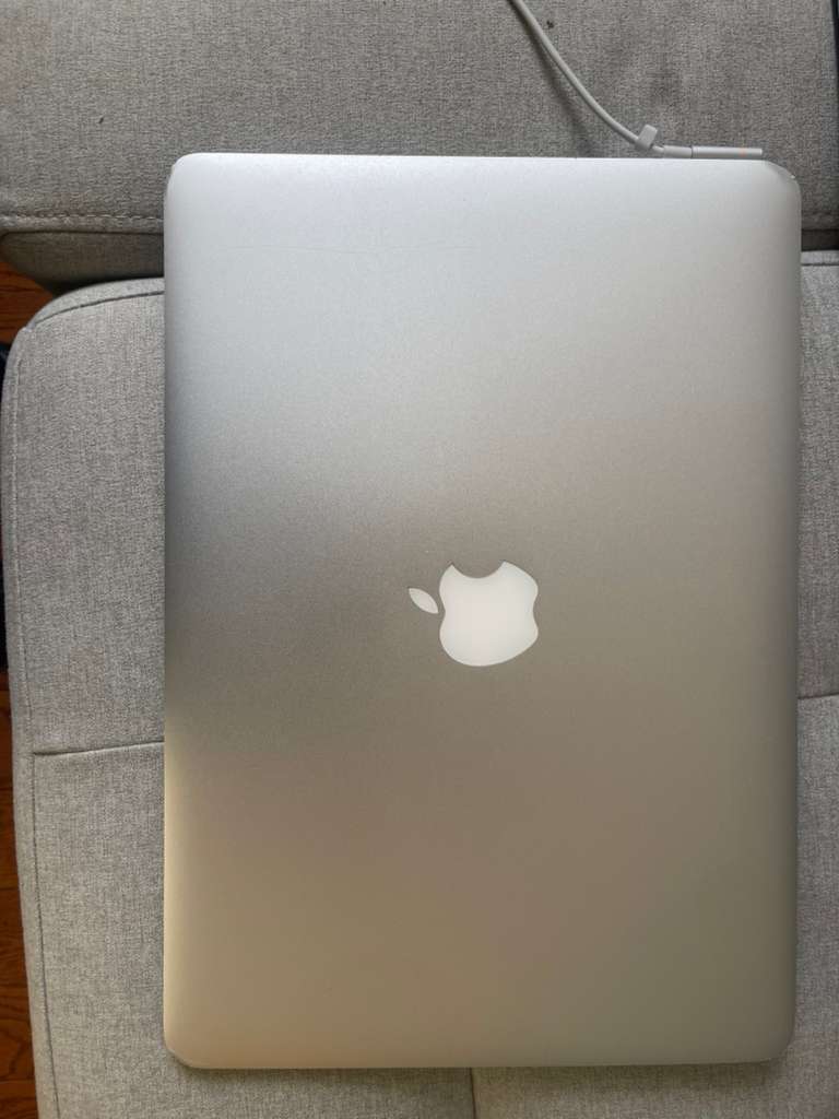 Mcbook air 13inch