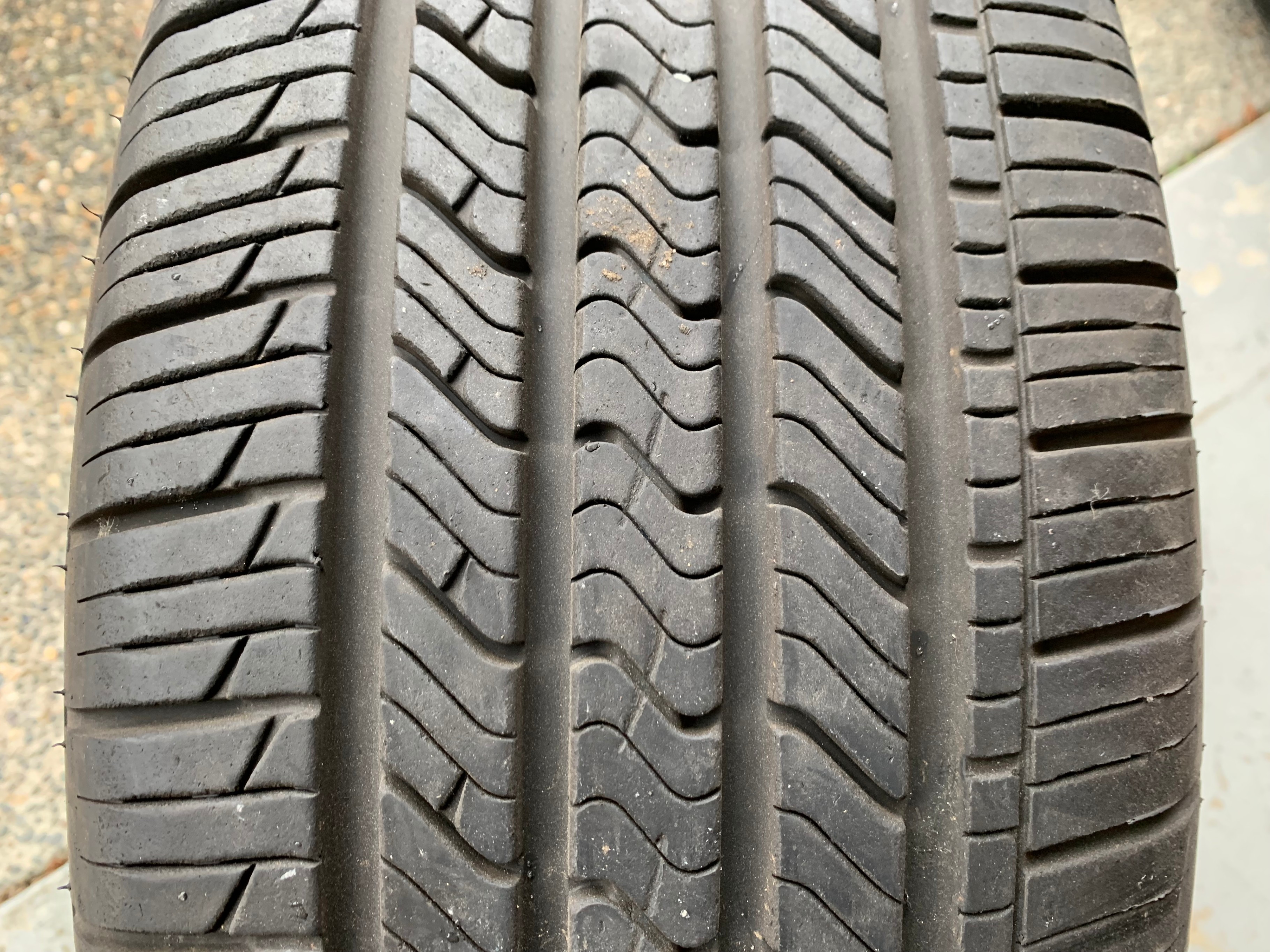 1 X single 225/55/17 M+S GT Radial Maxtour LX with 85% tread - photo 2