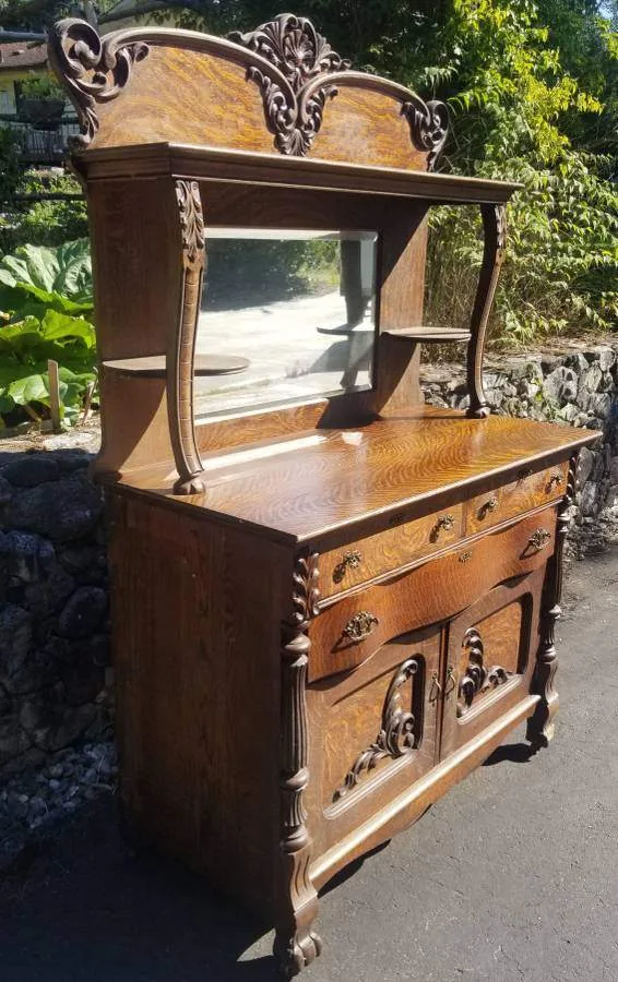 Antique Tiger Oak Sideboard Buffet with Hutch & Key image indicator(8)