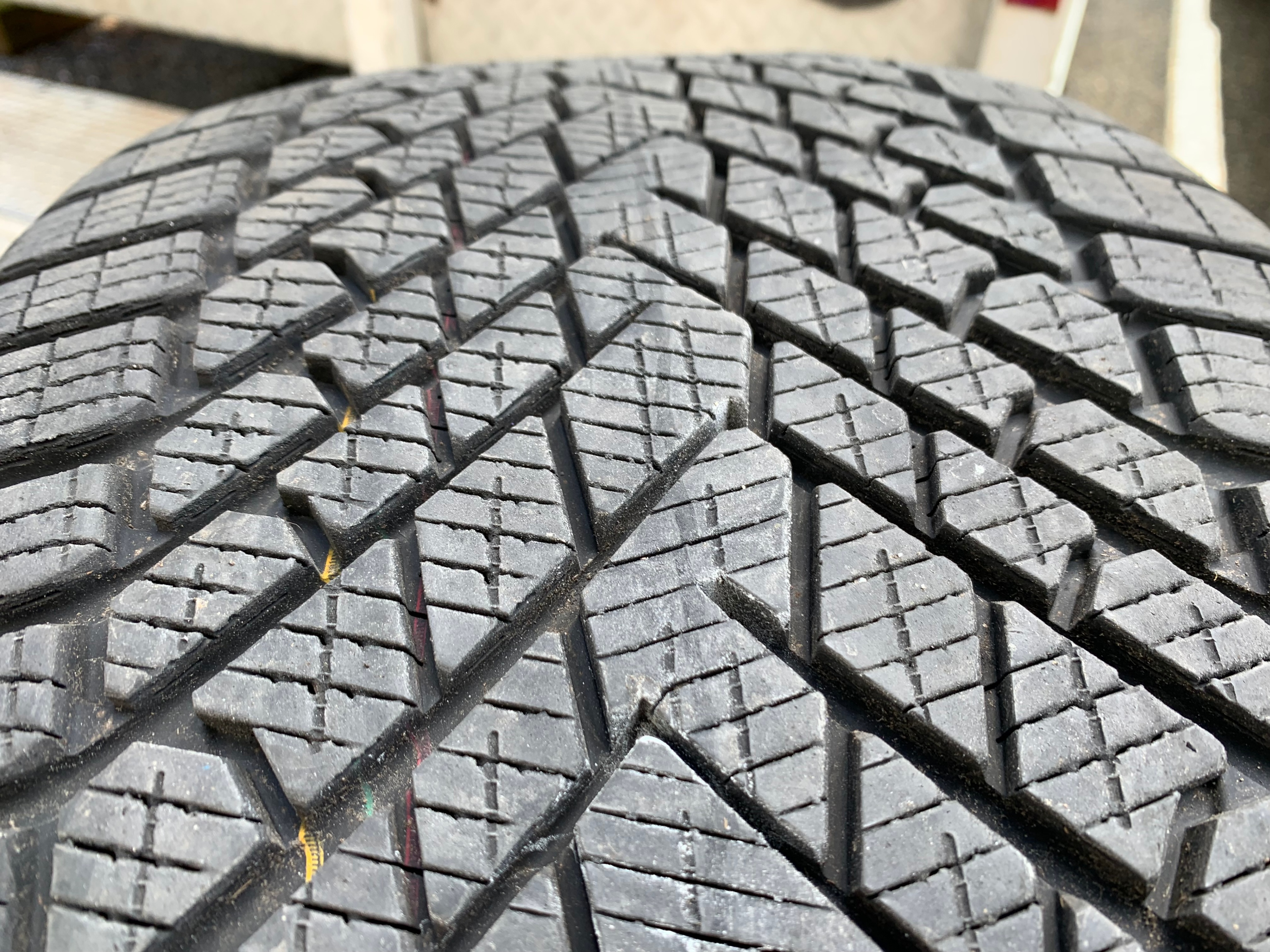 1 x single 285/40/23 111V Pirelli scorpion Winter 2 w 85% tread - photo 3