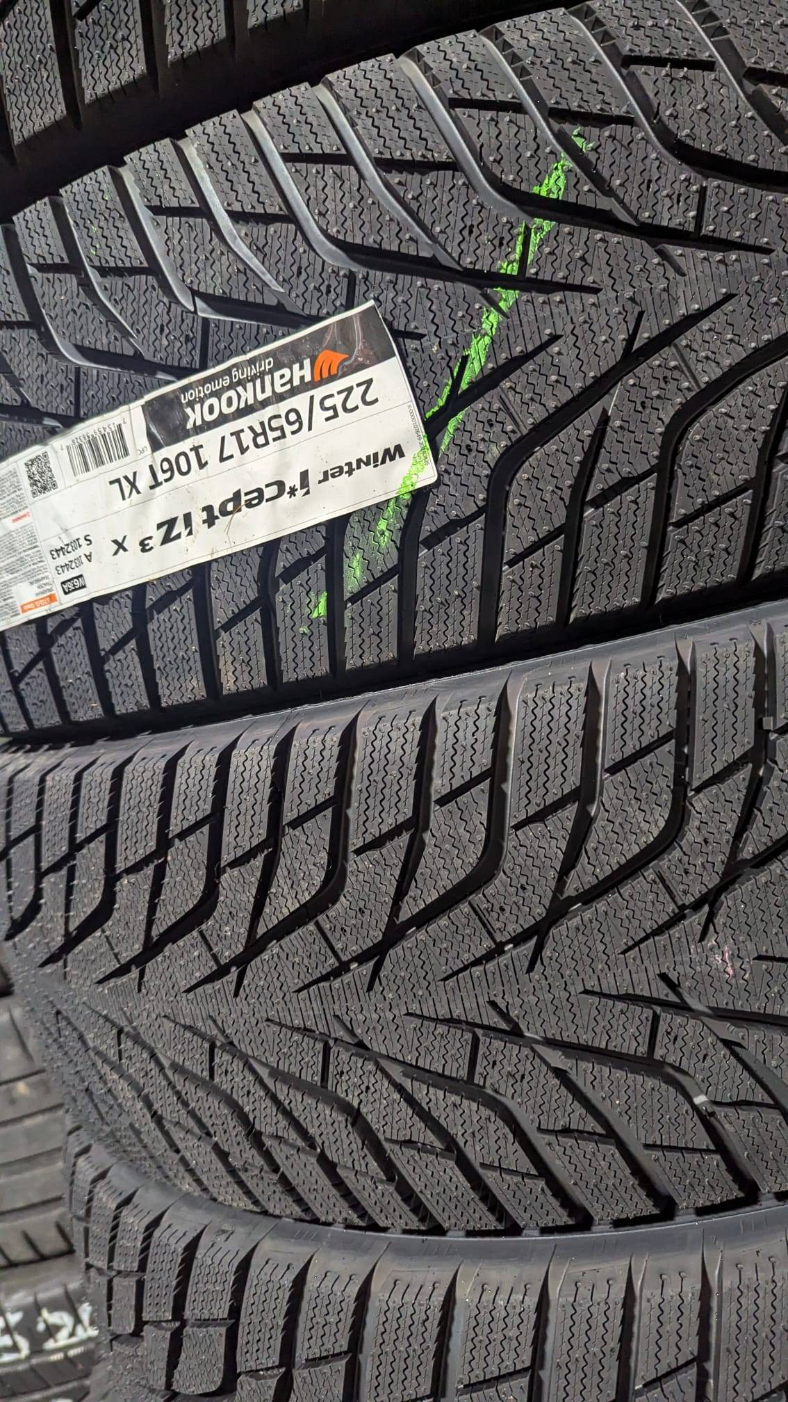 NEW 225/65/R17 Hankook snows–RAV4/CRV/Journey/Terrain/Rogue