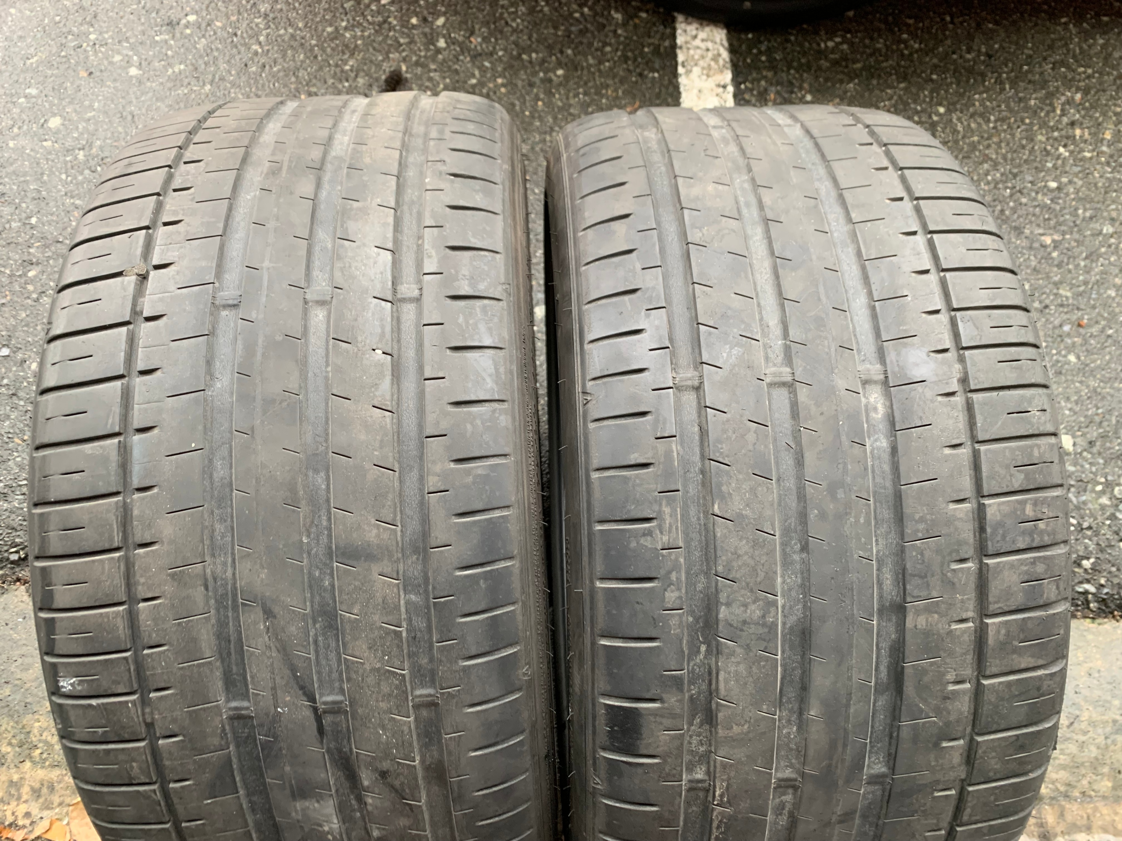 PAIR of 265/35/19 98Y Falken Azenis FK510 with 50% tread