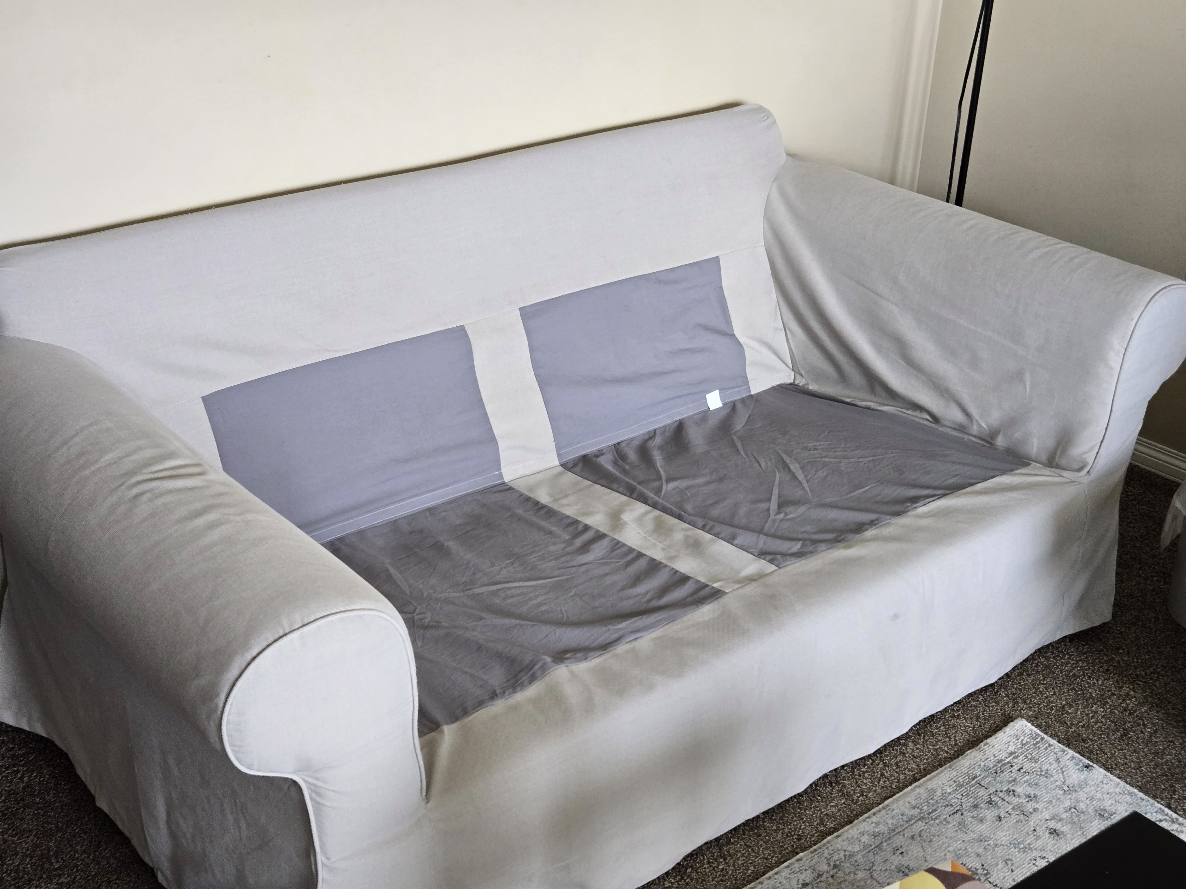 IKEA Loveseat – Excellent Condition - photo 5