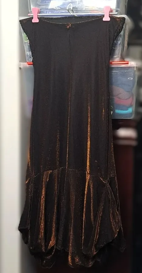 Metallic Strapless, Body-hugging Party Dress Made in Canada image indicator(2)