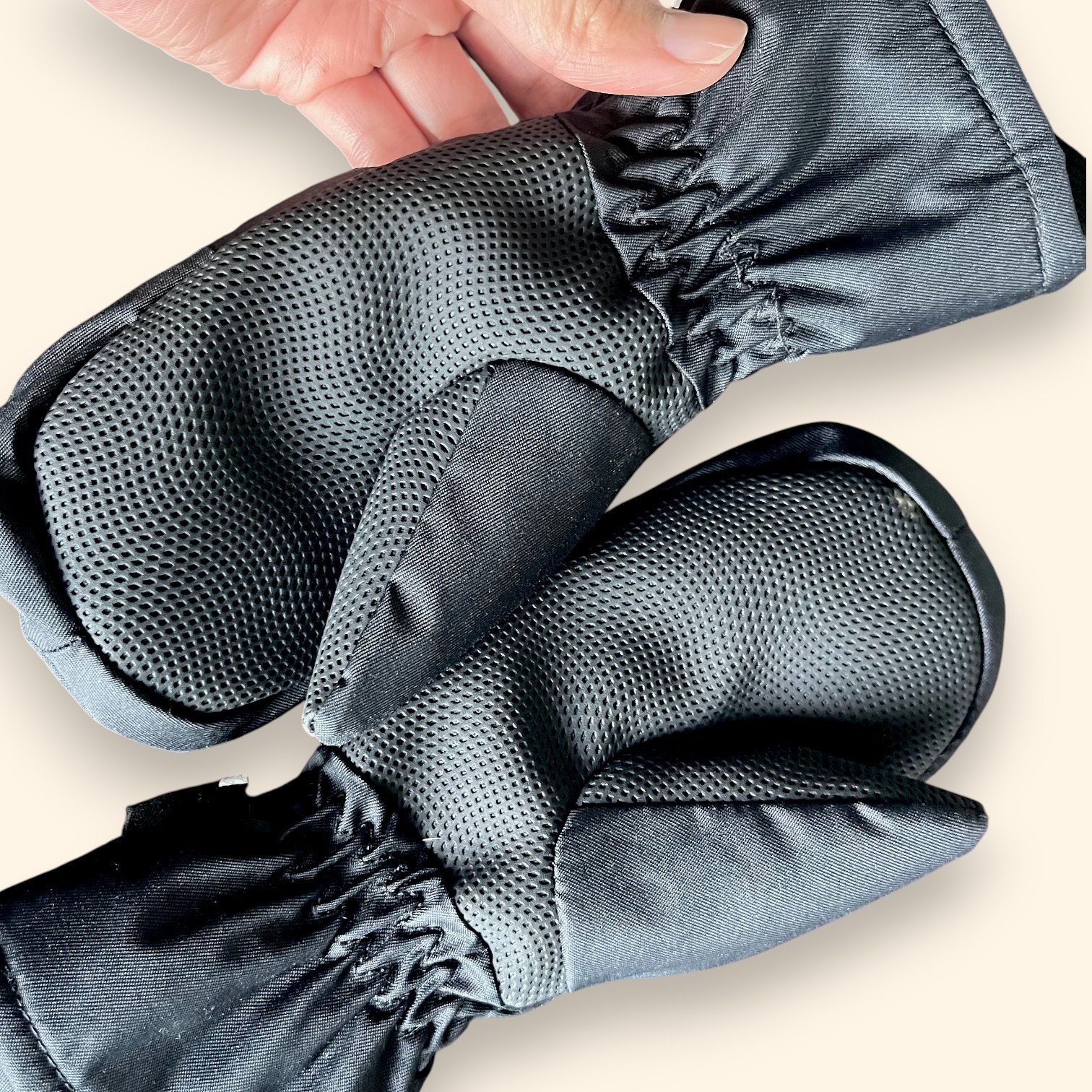 Wedze Kids Black Mittens | Waterproof Winter Gloves | Size Small - photo 4