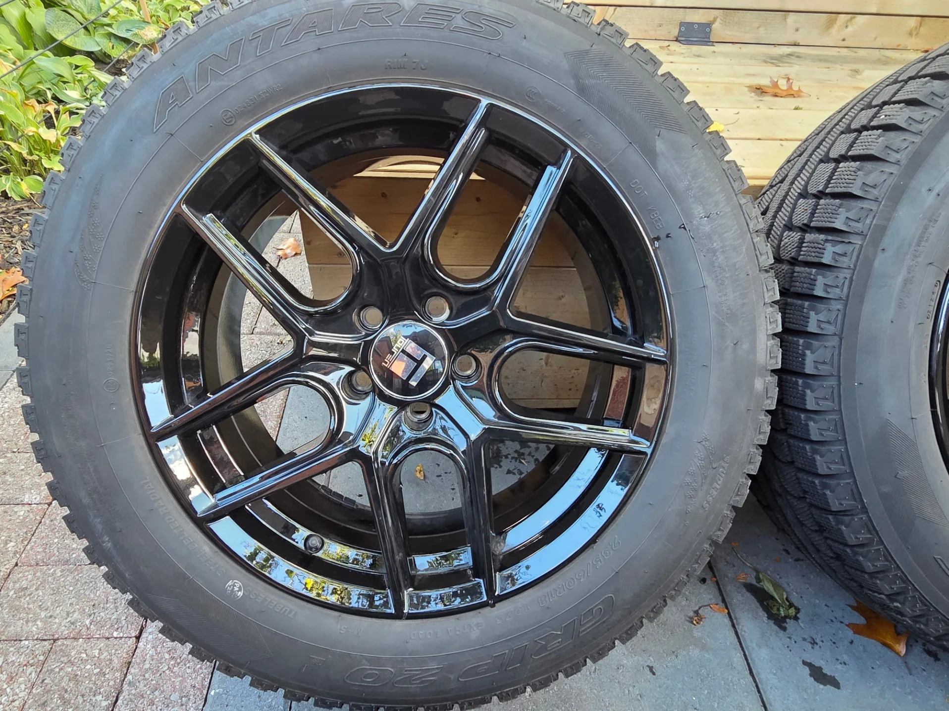 New wheels and winter tires Audi Q5 image indicator(2)