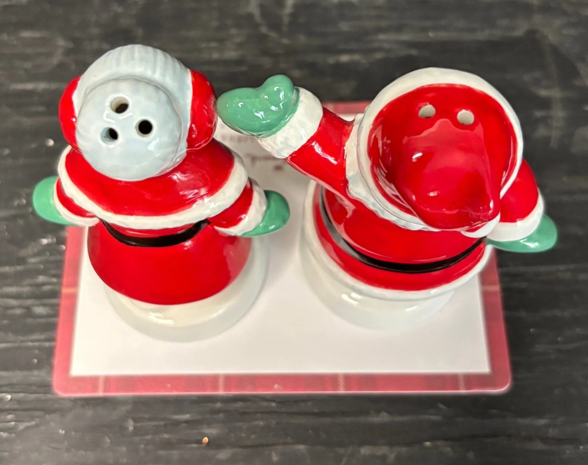 Hallmark Santa Claus Mrs Claus Vintage Salt and Pepper Shakers image indicator(3)