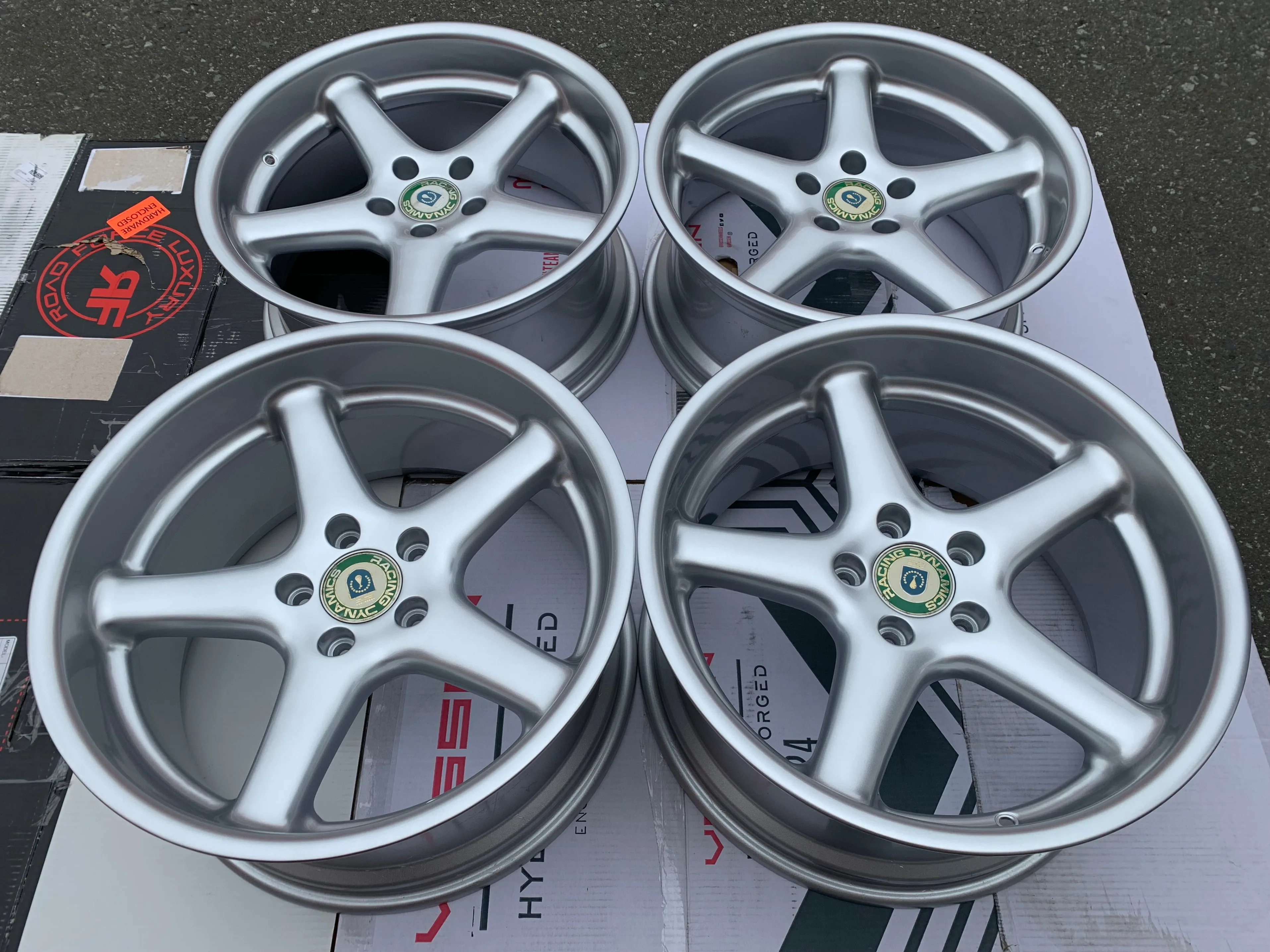 ULTRA RARE - BMW GENUINE Racing dynamics RD 19X8.5/9.5 as new thumbnail