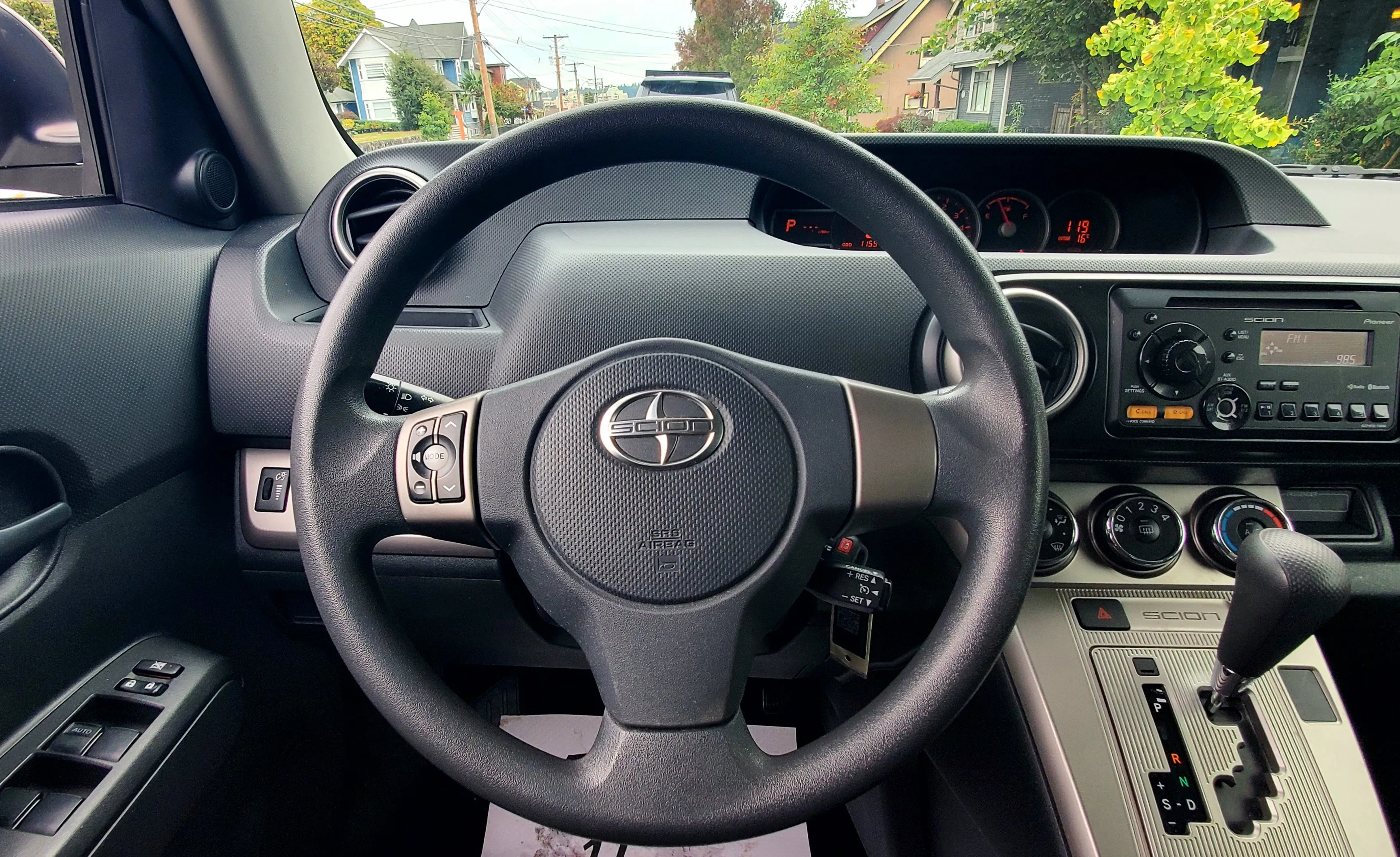 2013 Scion xB Base 4dr image indicator(7)