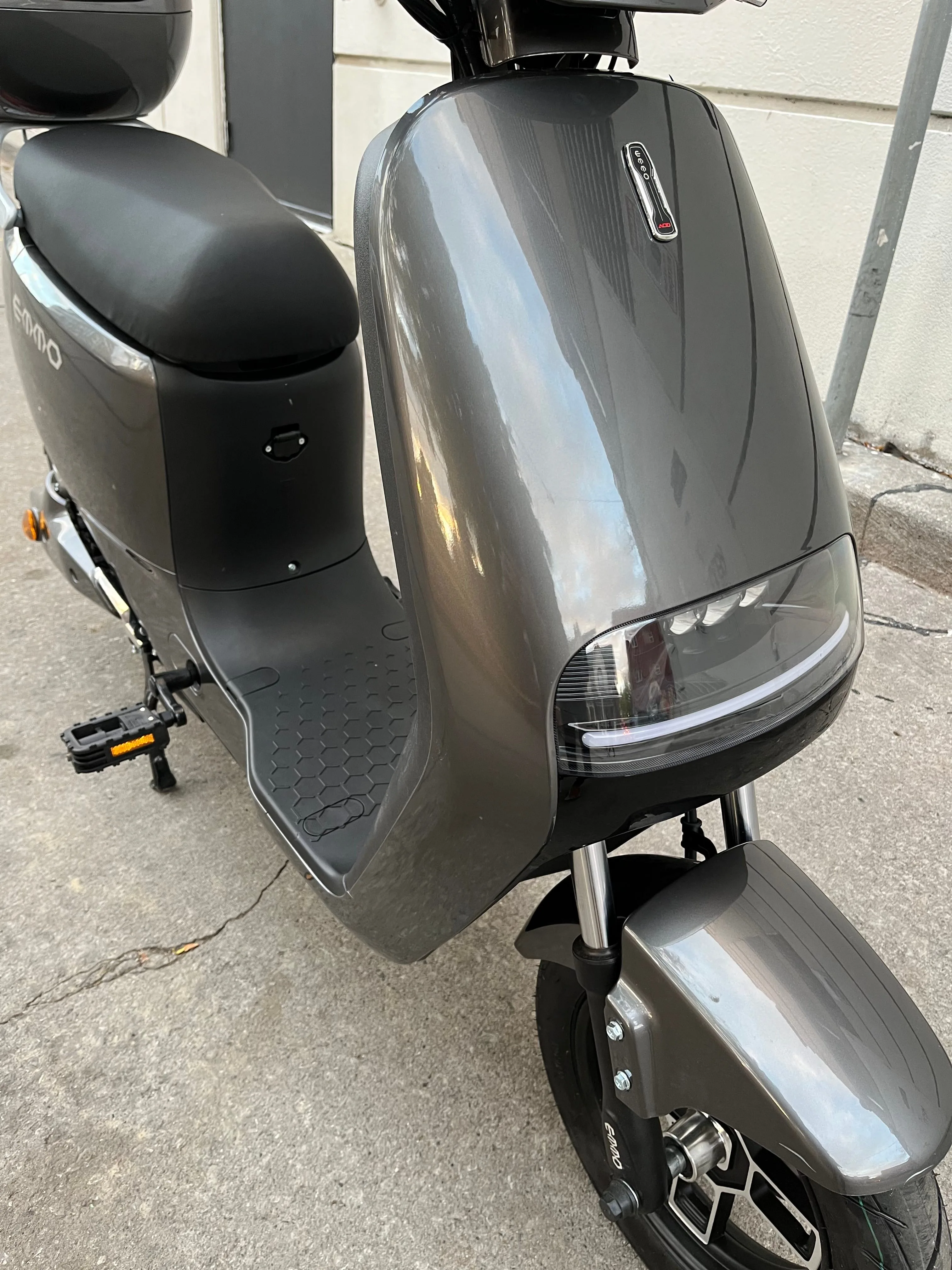 EMMO ADO Electric Moped | Showroom Demo / Full Warranty image indicator(8)