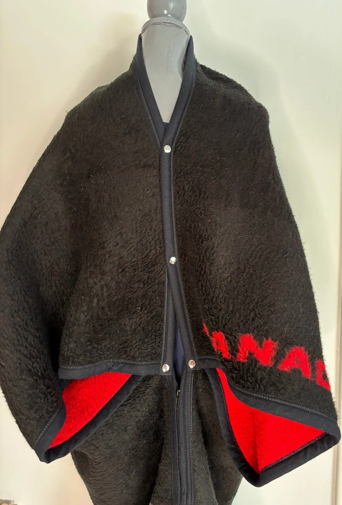 Biederlack Team Canada Hockey Snuggle Wrap Fleece Blanket image indicator(2)