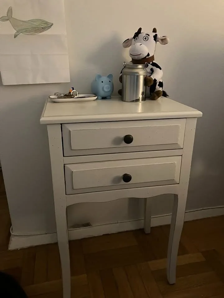 White 2-Drawer (pick up 12/1-7)