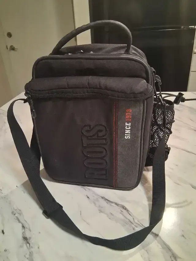 Roots Lunch Box thumbnail