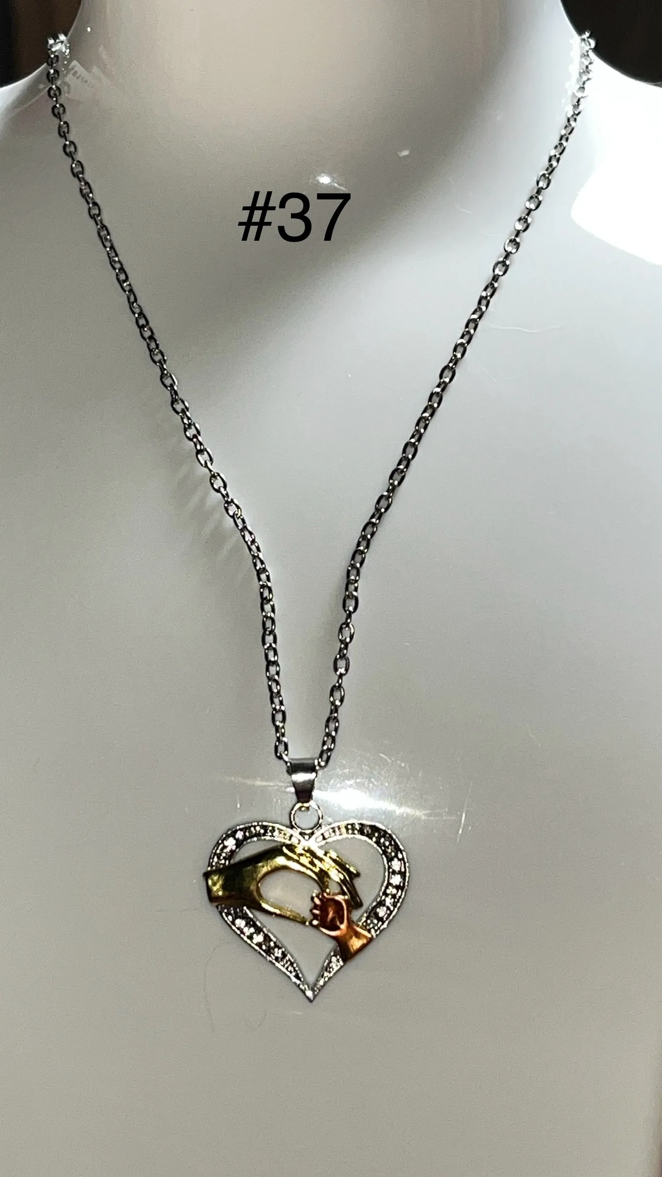 Ladies Necklaces image indicator(7)