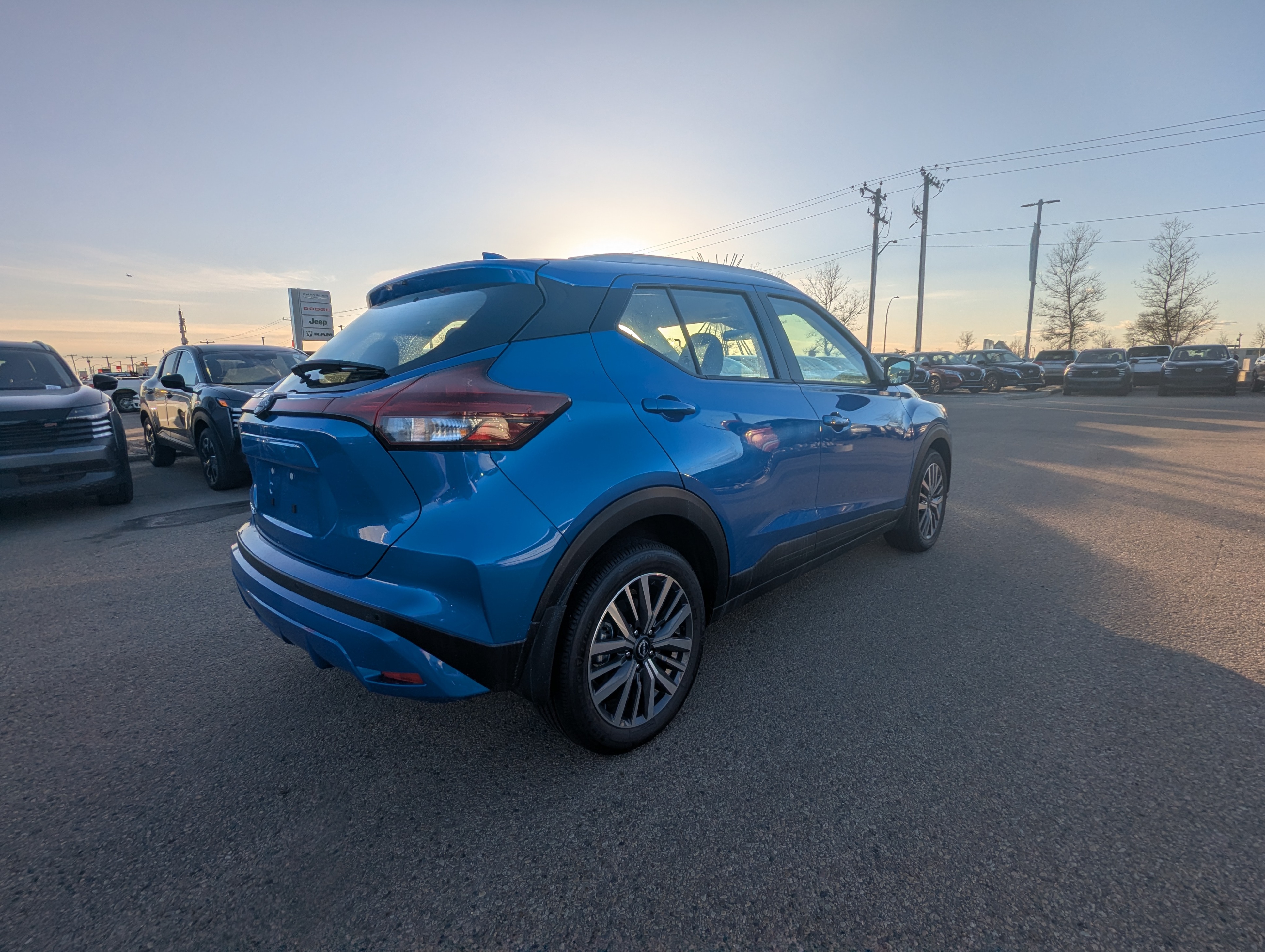 2025 Nissan Kicks Play SV - photo 5