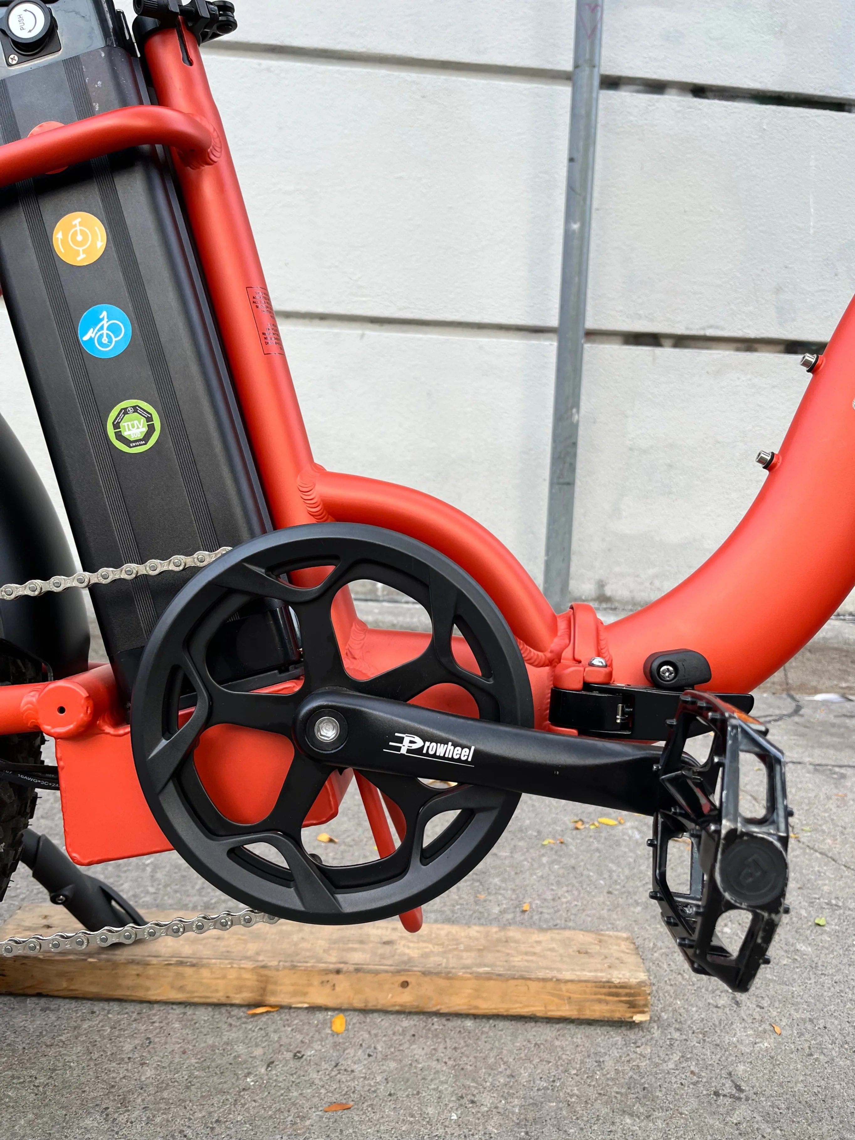 EMMO E-Mini Pro Electric Bicycle | Showroom Demo / Full Warranty image indicator(5)