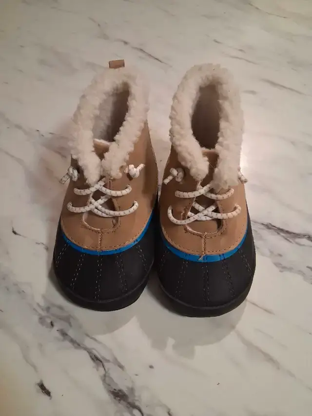 Carter's Boots 9-12 Months