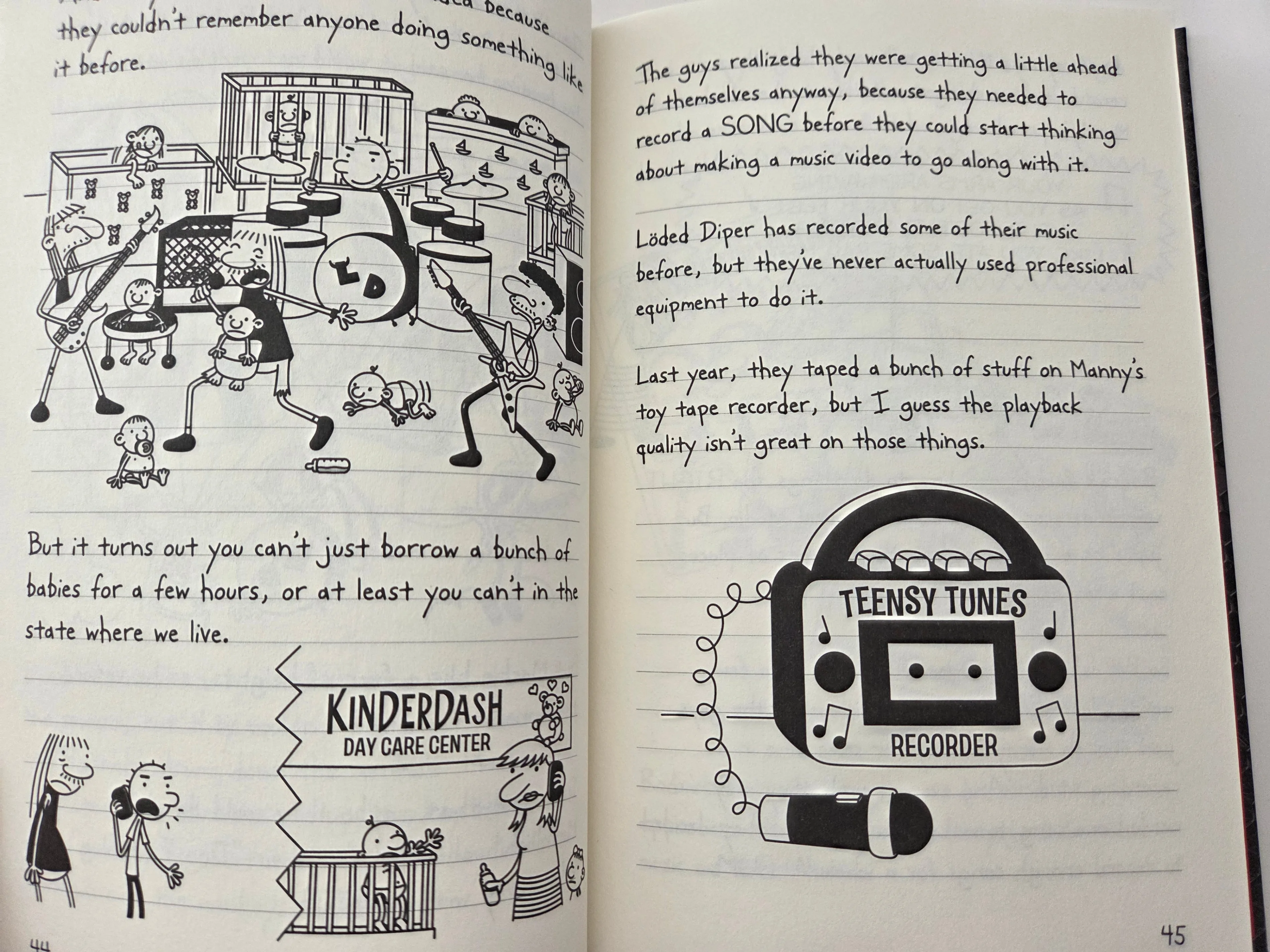 Wimpy Kid #17: Diper Överlöde – NEW Hardcover image indicator(4)