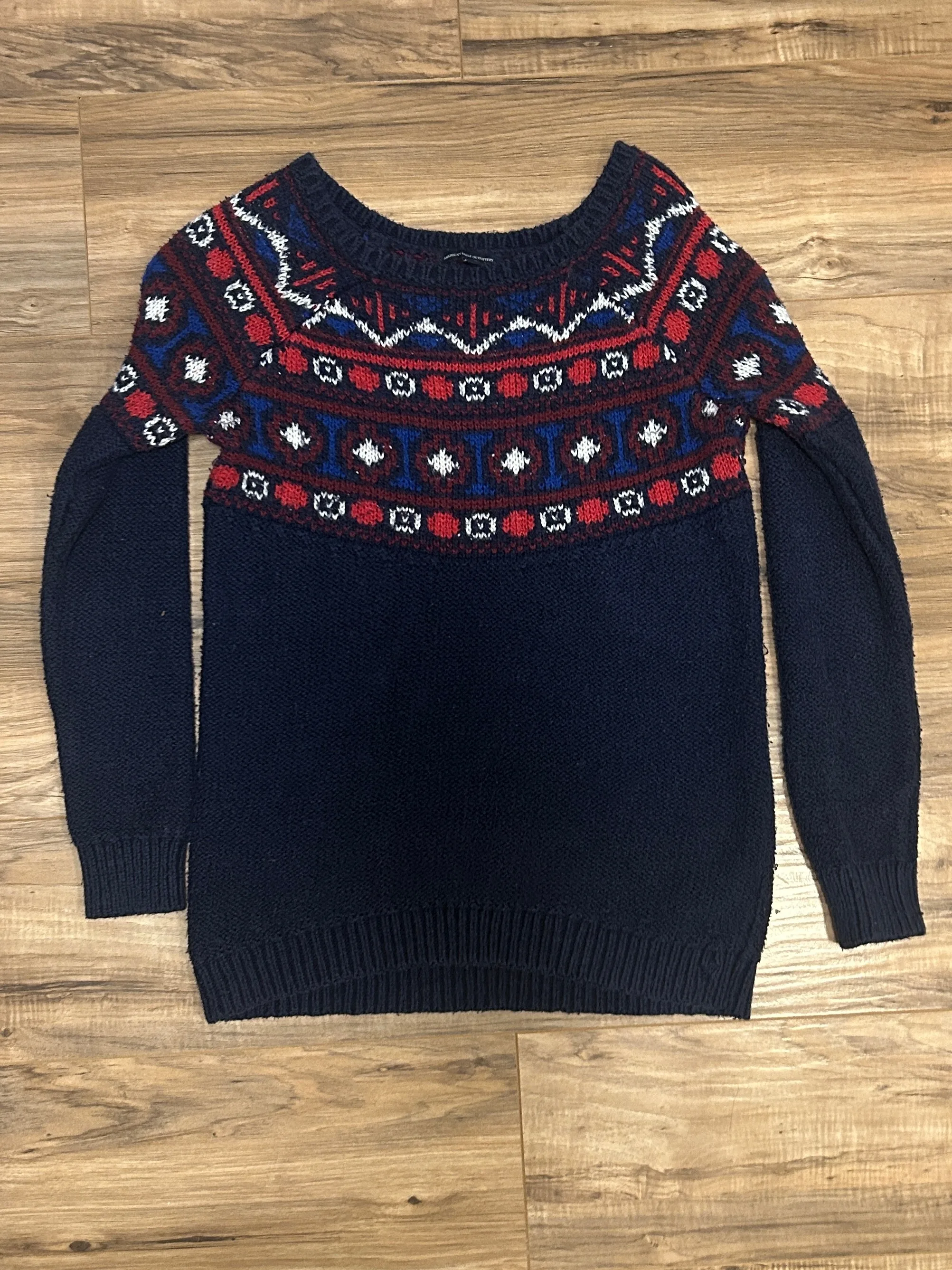 American Eagle Outfitters Sweater - Size M