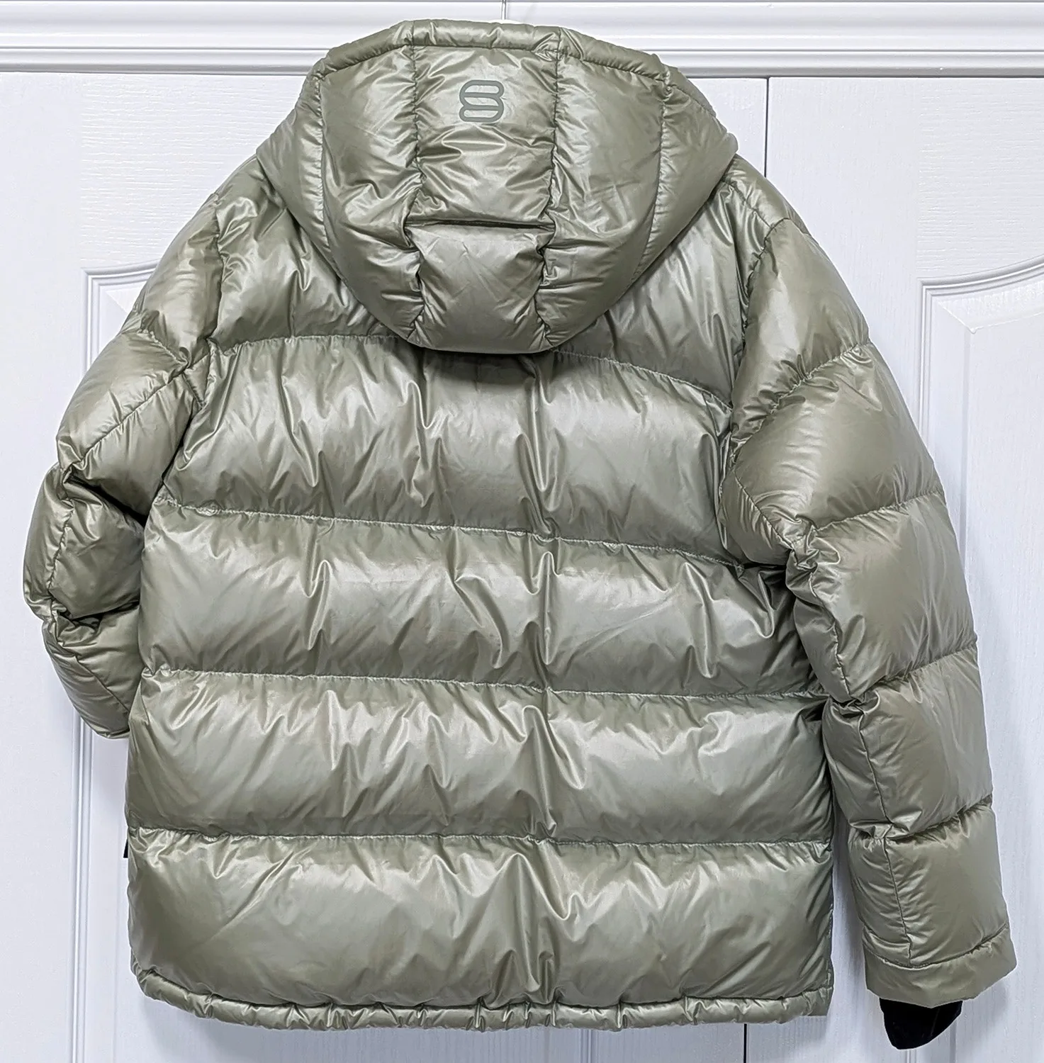 Aritzia The Super Puff, Hi-Gloss-Silent Storm Green - L - NEW image indicator(3)