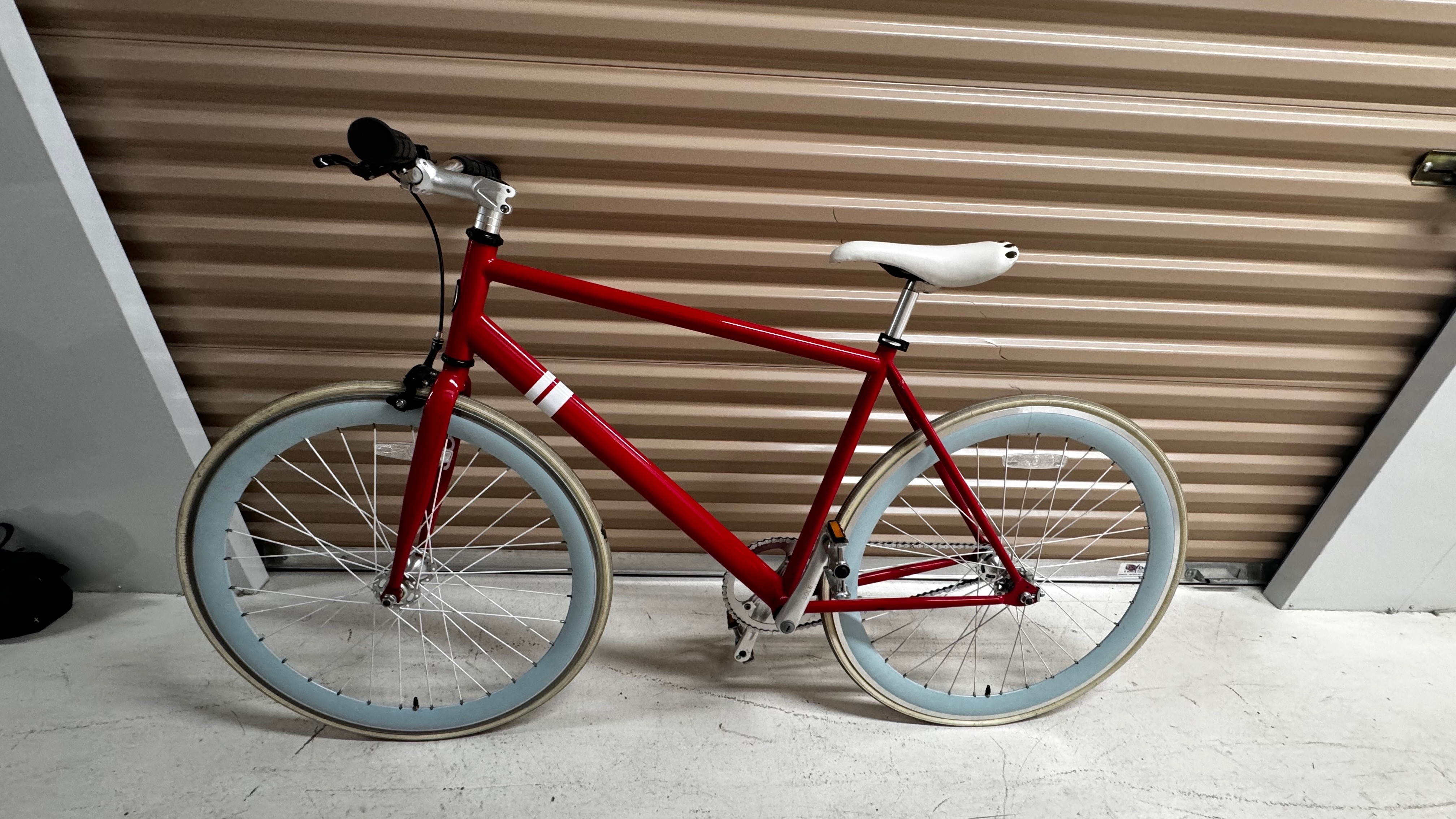 SOLE 49cm Small Single Speed Bike – Like New Red Frame Blue Rims - photo 2