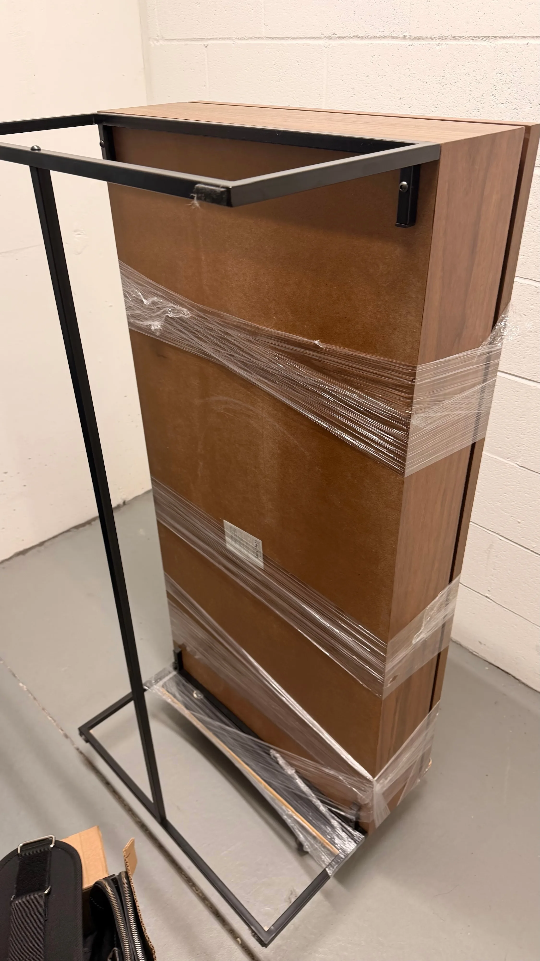 Coffee table with storage and laptop riser image indicator(3)