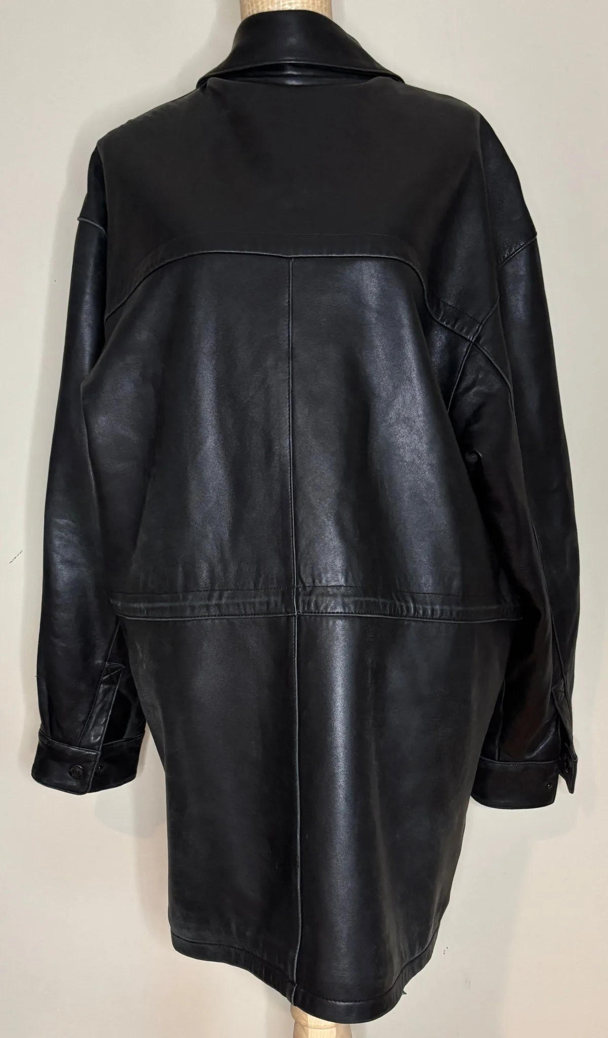 Guy Laroche Mens Black Leather Coat Size 44 image indicator(4)