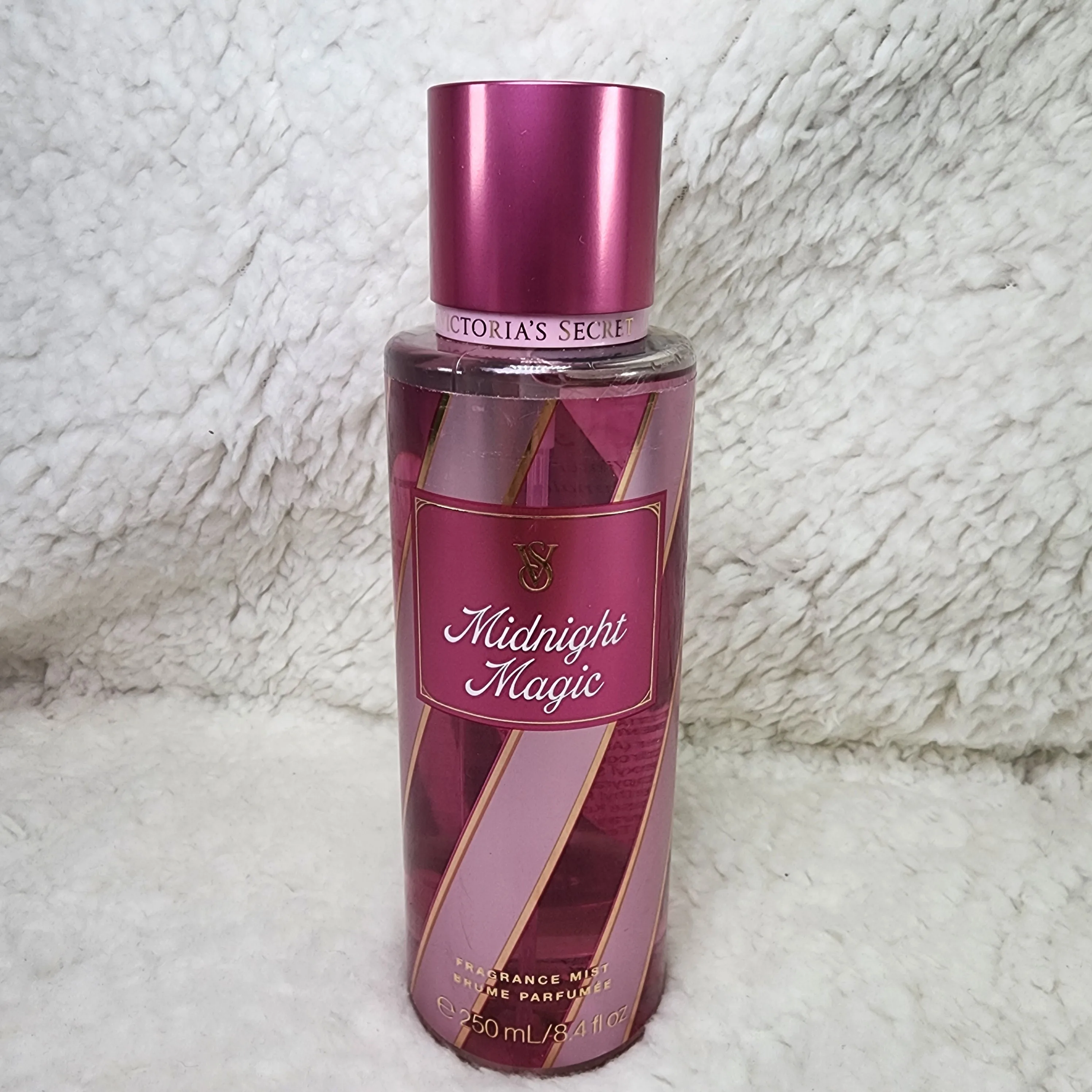 Victoria’s Secret Midnight Magic Fine Fragrance Body Mist 8.4 oz image indicator(2)