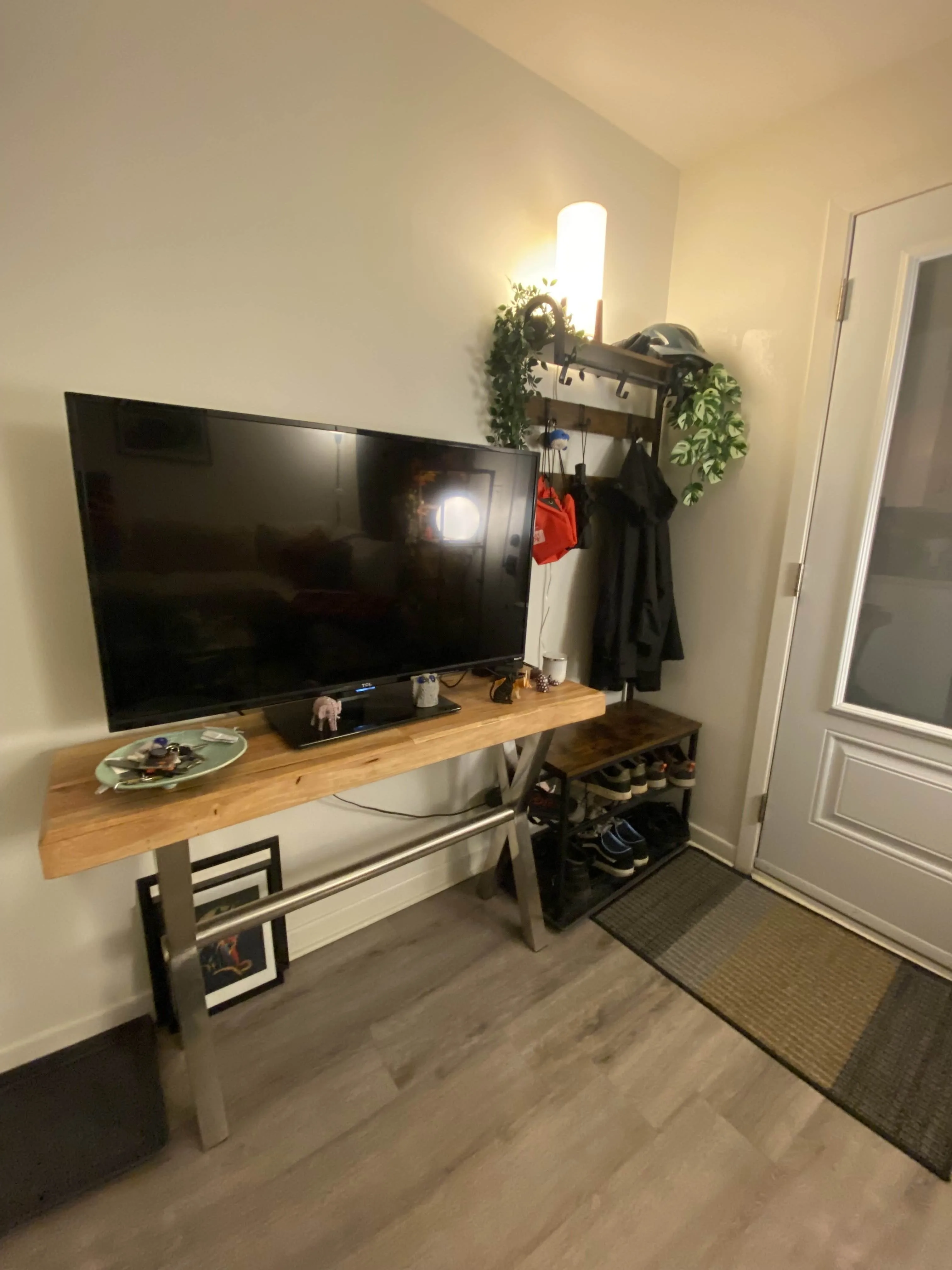 Modern TV Stand – Solid Wood Top, Metal Frame