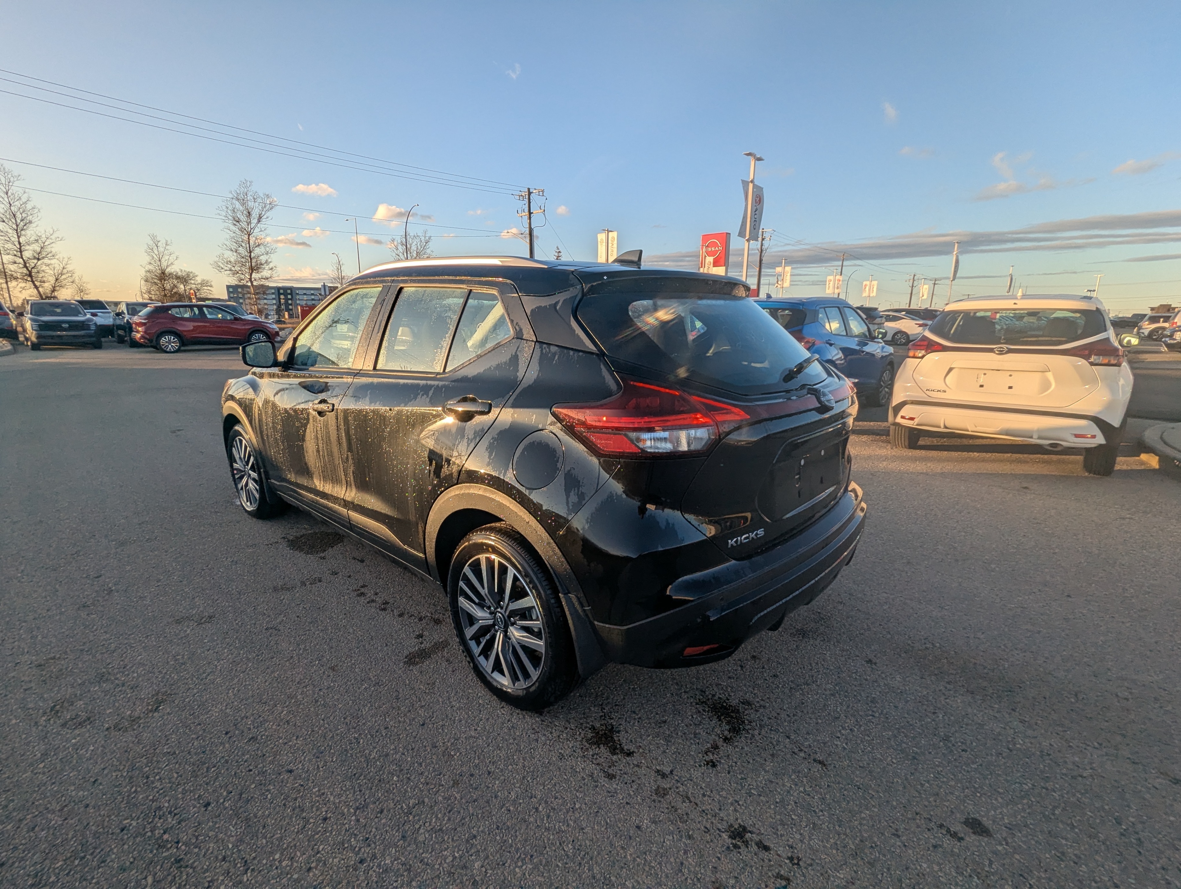 2025 Nissan Kicks Play SV - photo 3