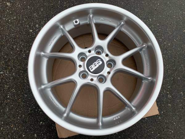 A RARE SET OF 3 BMW Genuine BBS RK011 18X8.5 ET38 Rims like new