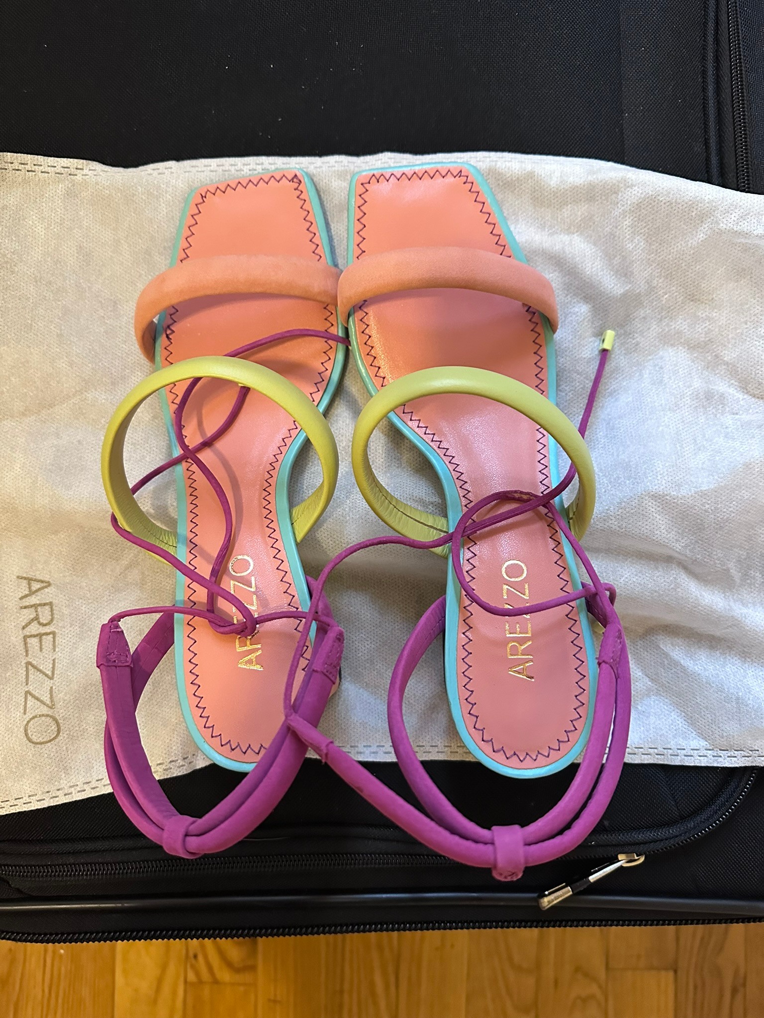 AREZZO Fresh Mid Heels – Multicolor – Size 5.5B (Brand New)
