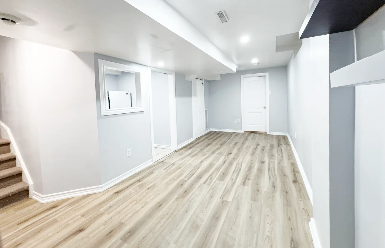 1 Bedroom + a small Den For Rent - Move In Ready image indicator(6)