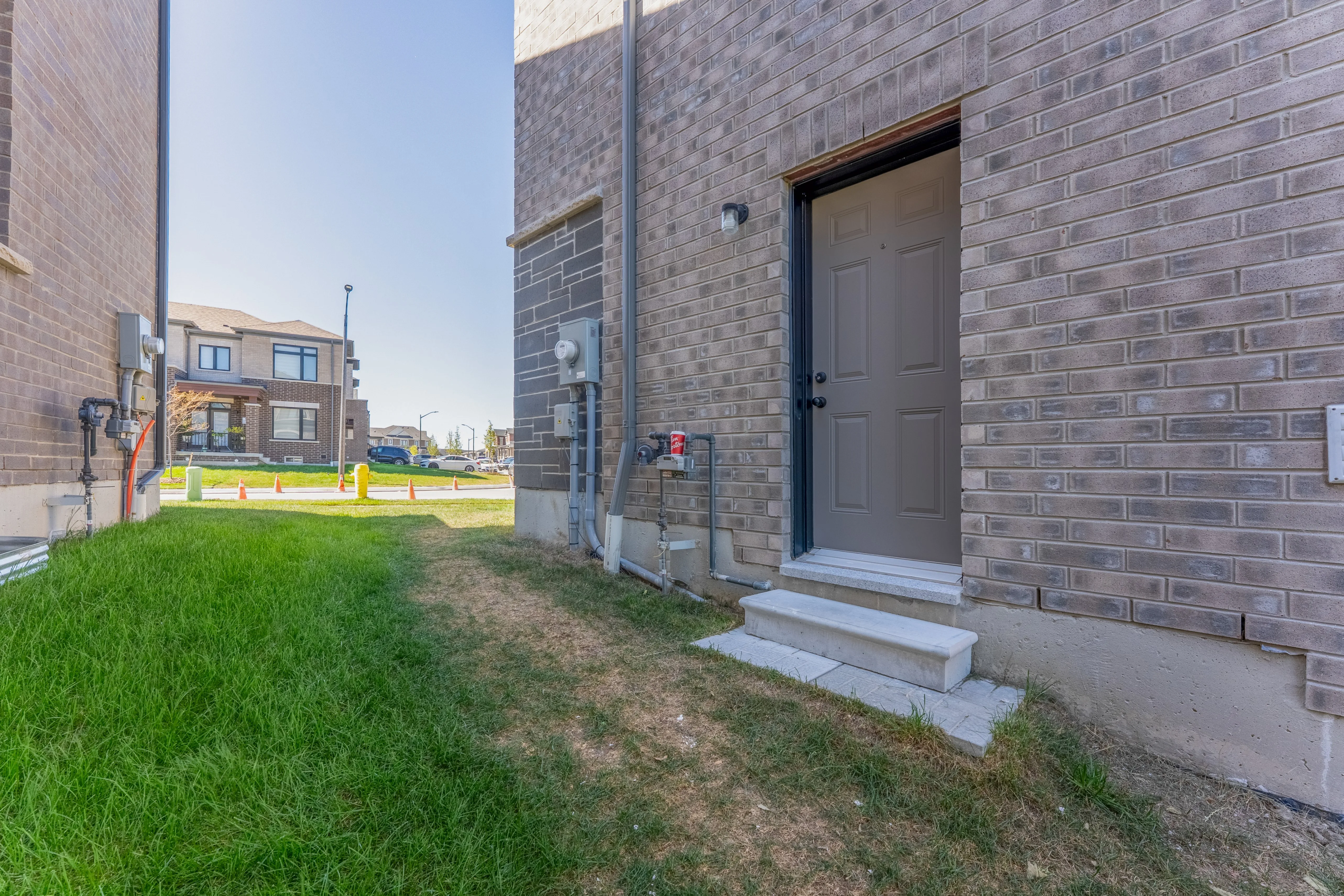 Modern 2-Bed Walkout Basement • Separate Entrance + Parking! image indicator(2)