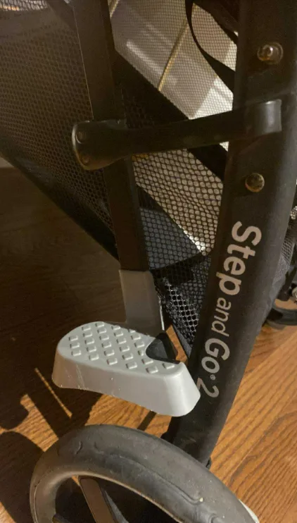 Safety 1st Step and Go-2 Stroller + Car Seat & Base image indicator(4)