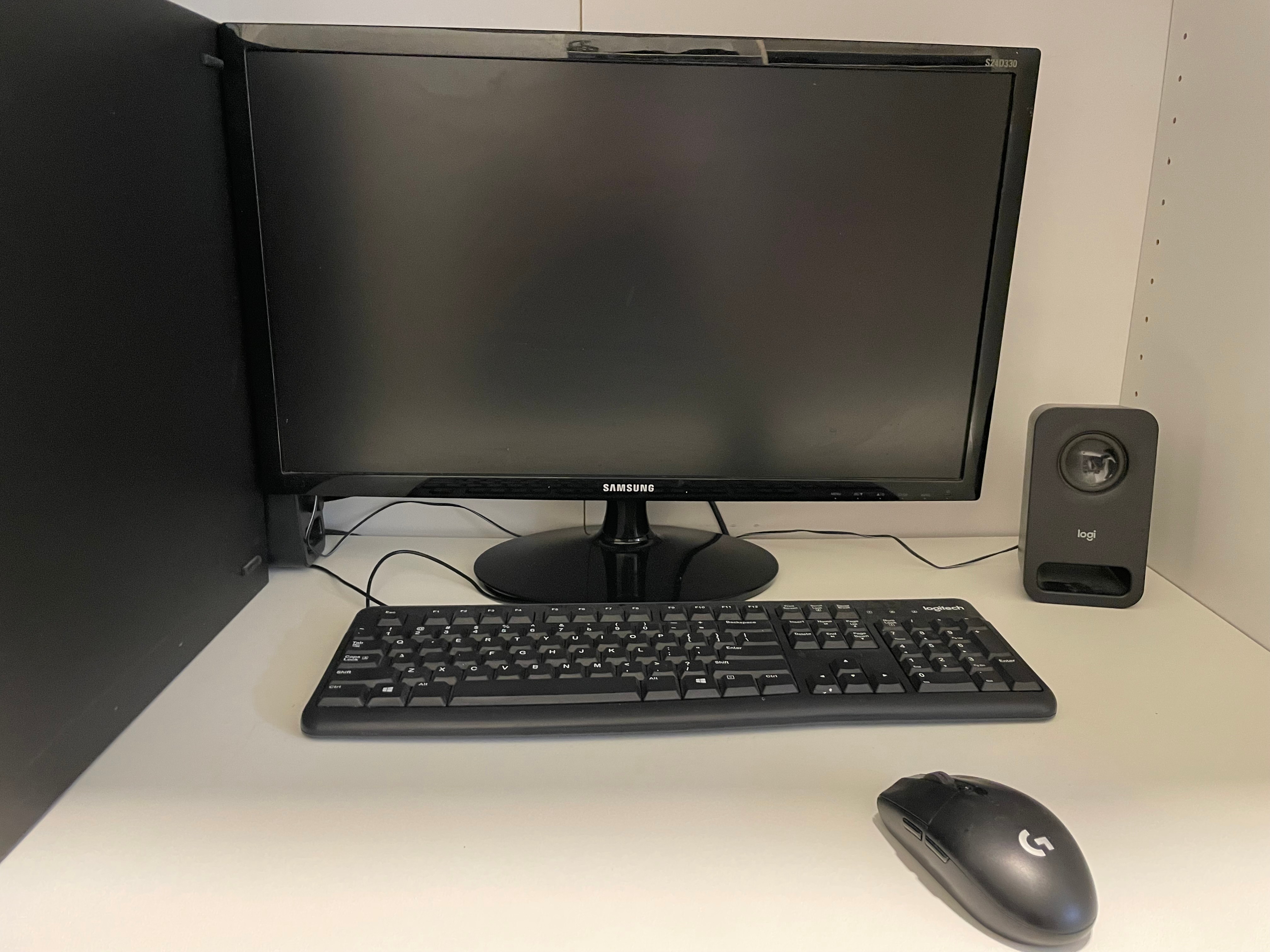 [Moving Sale]Dell computer + monitor + keyboard +speaker + mouse - photo 3