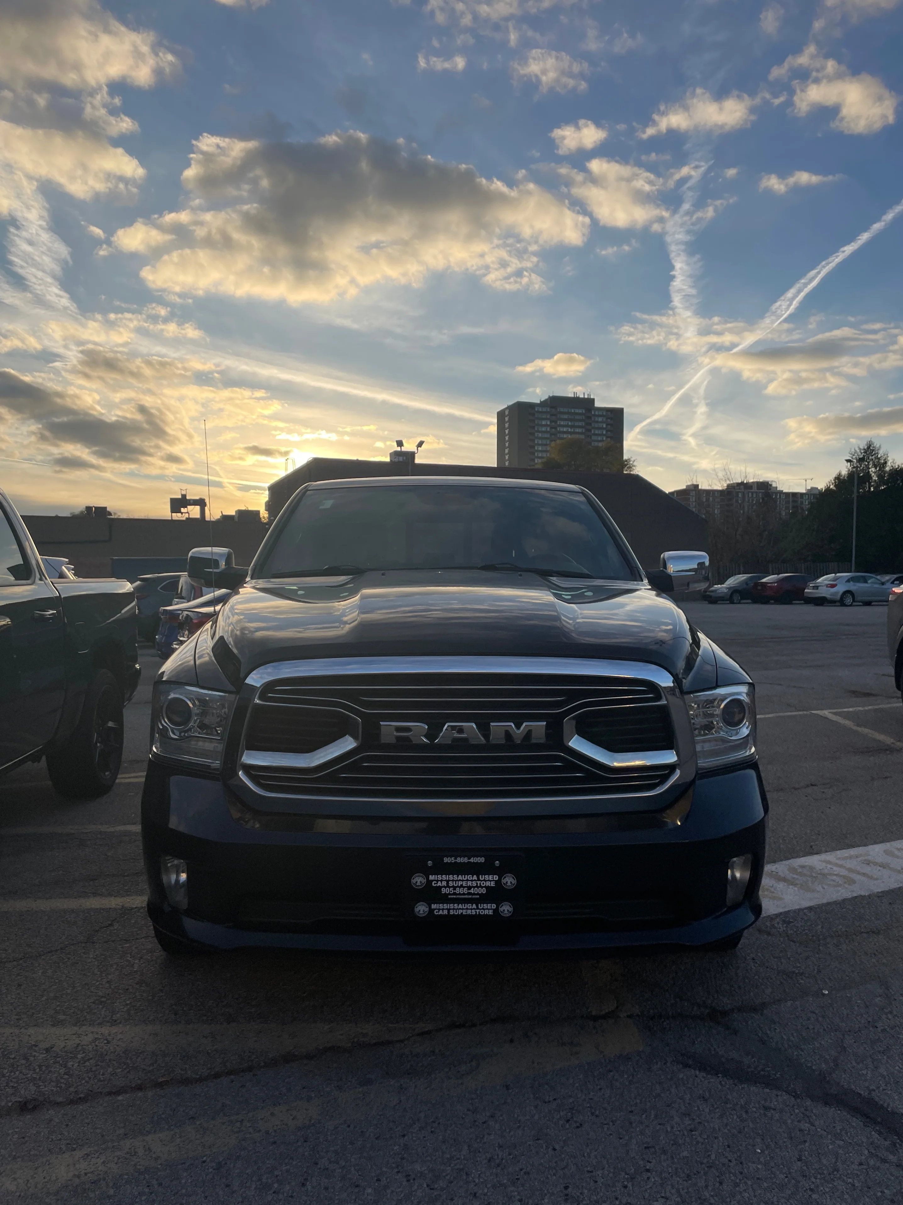 2018 Ram 1500 148,000 km