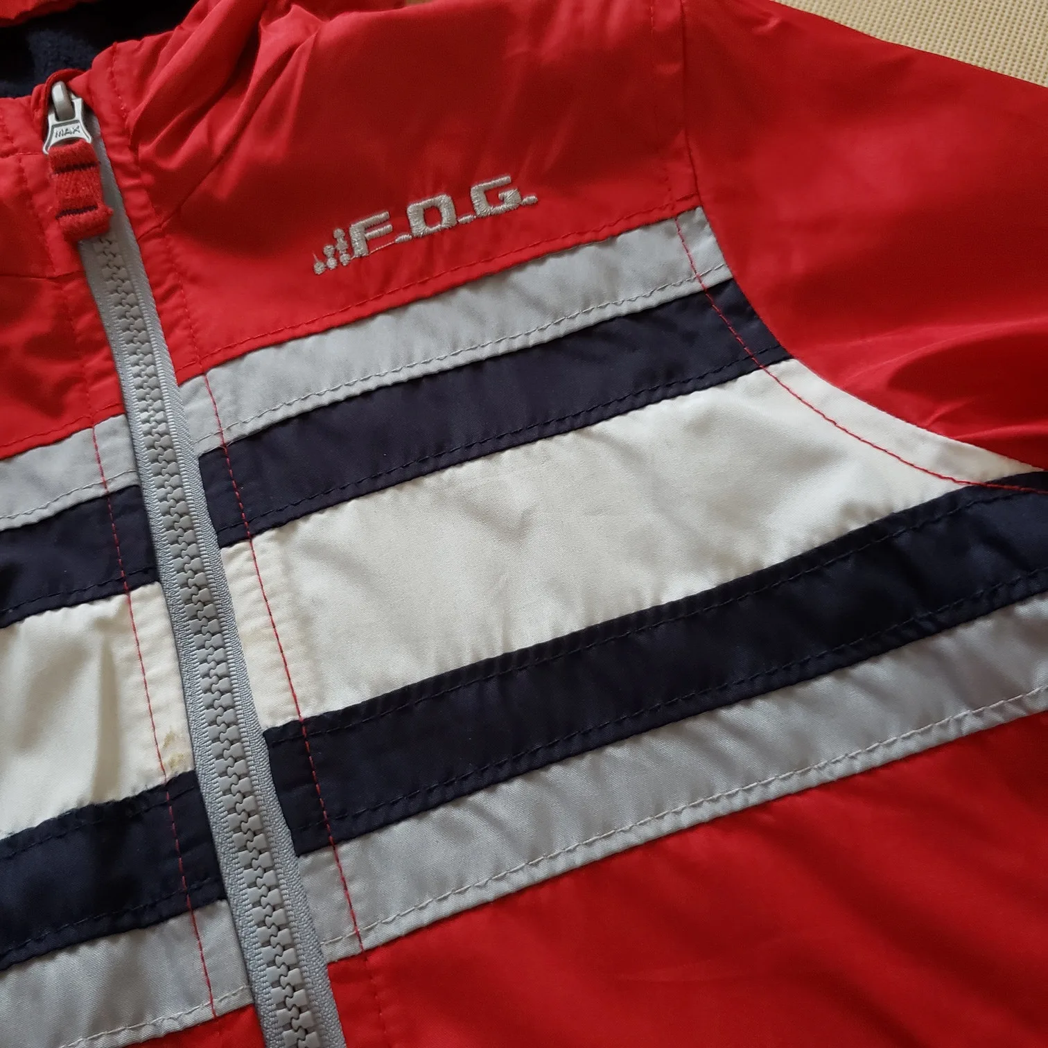 London Fog Lightweight Coat – Size 5 image indicator(4)