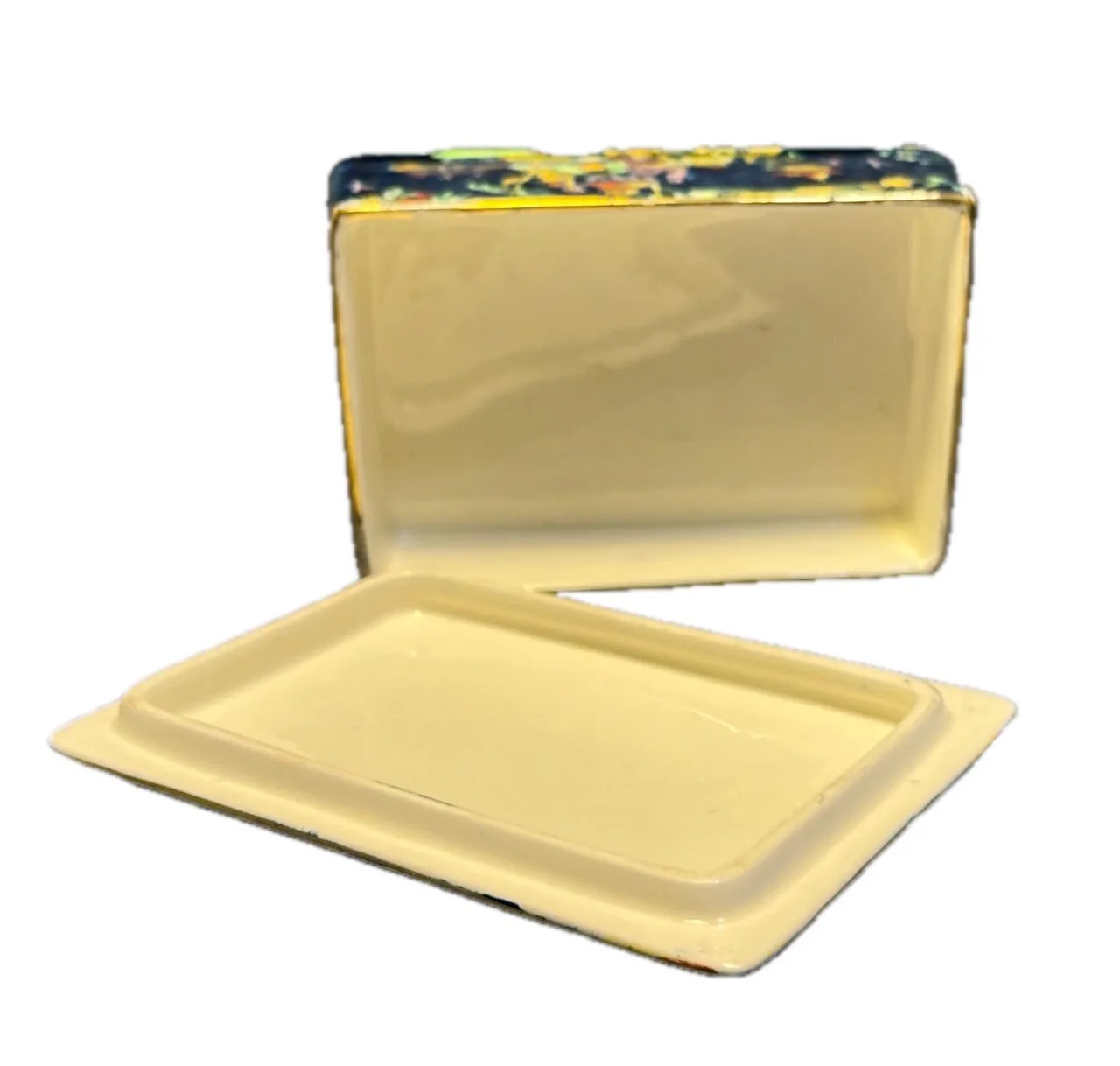 Royal Winton's Chinoiserie lidded rectangular box & side dishes image indicator(4)