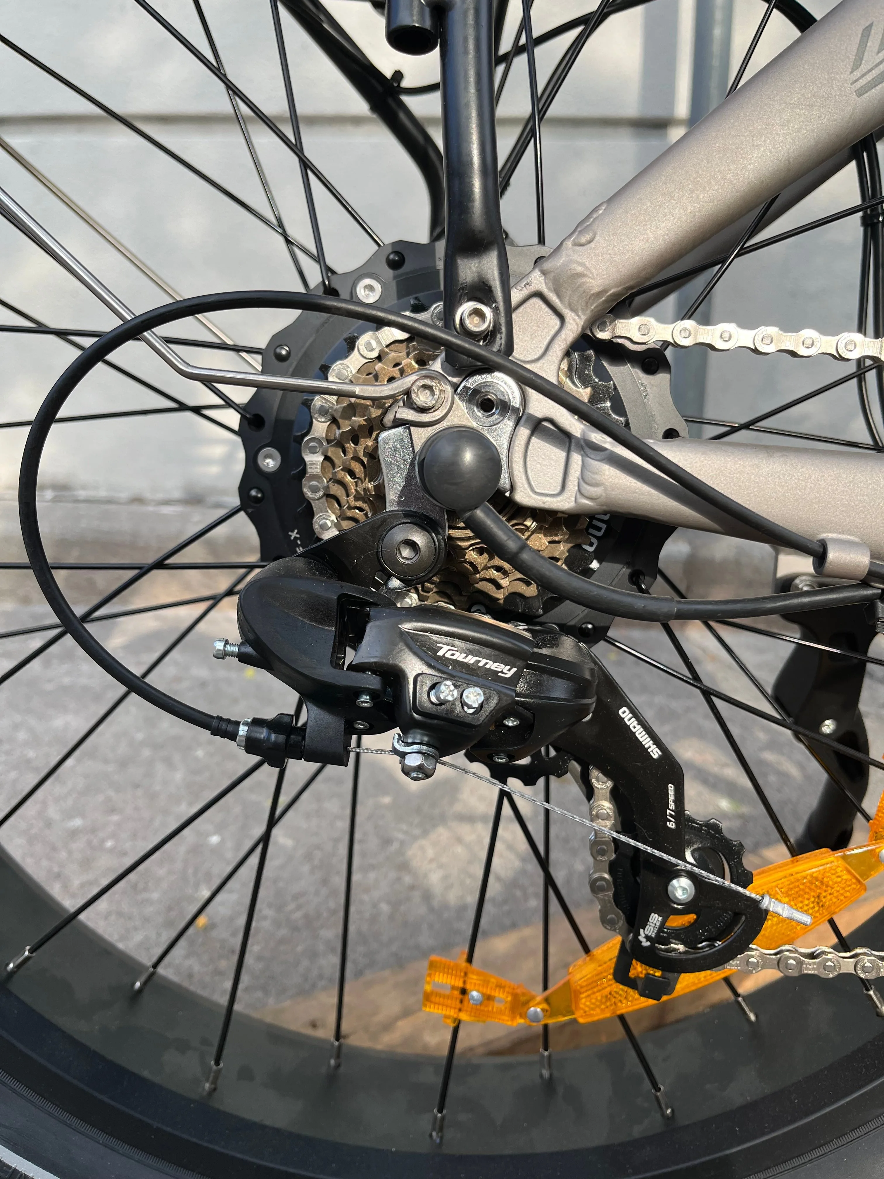 OIIOS Quanta Electric Bicycle | Showroom Demo / Full Warranty image indicator(6)