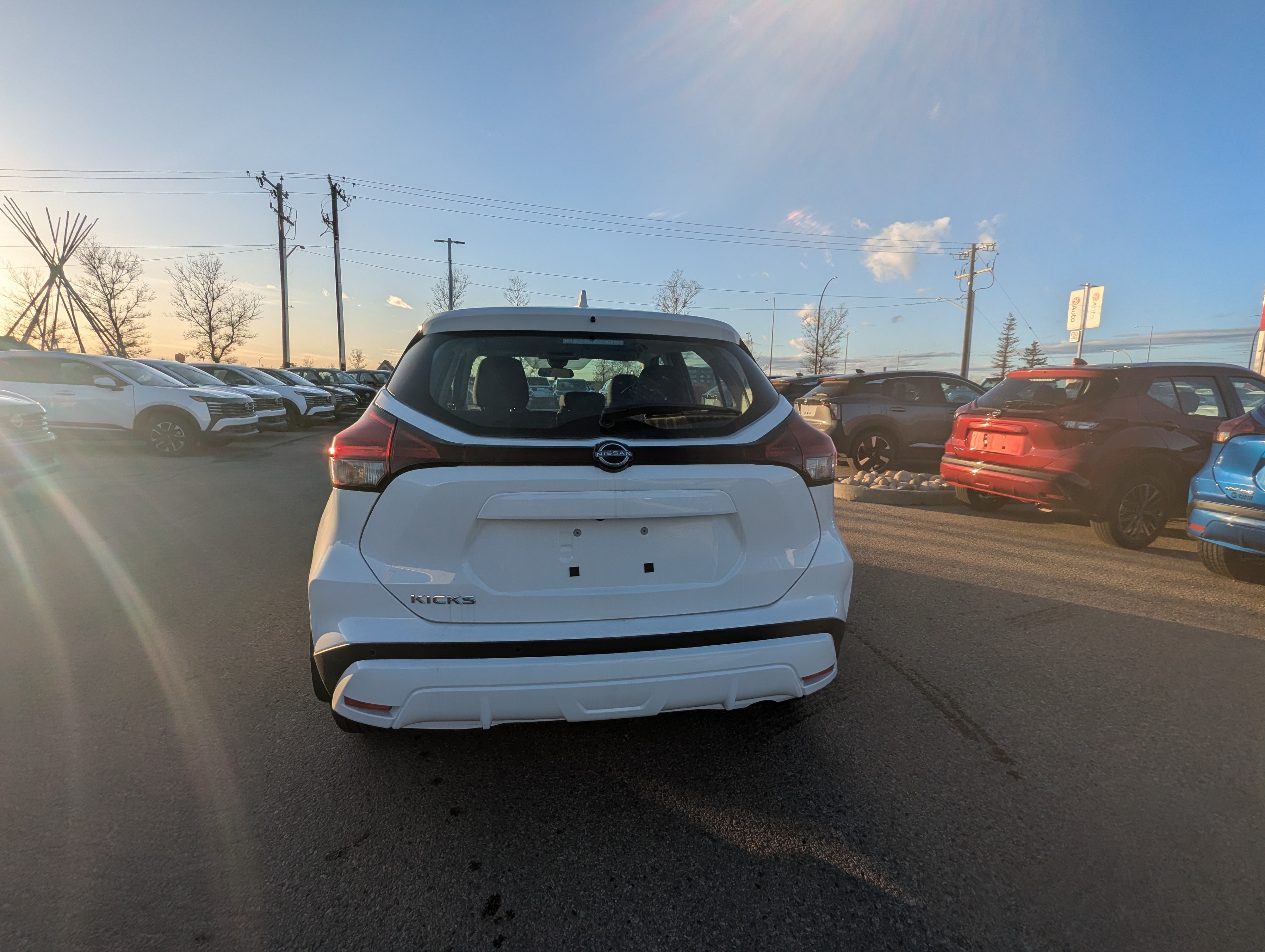 2025 Nissan Kicks Play S - photo 4