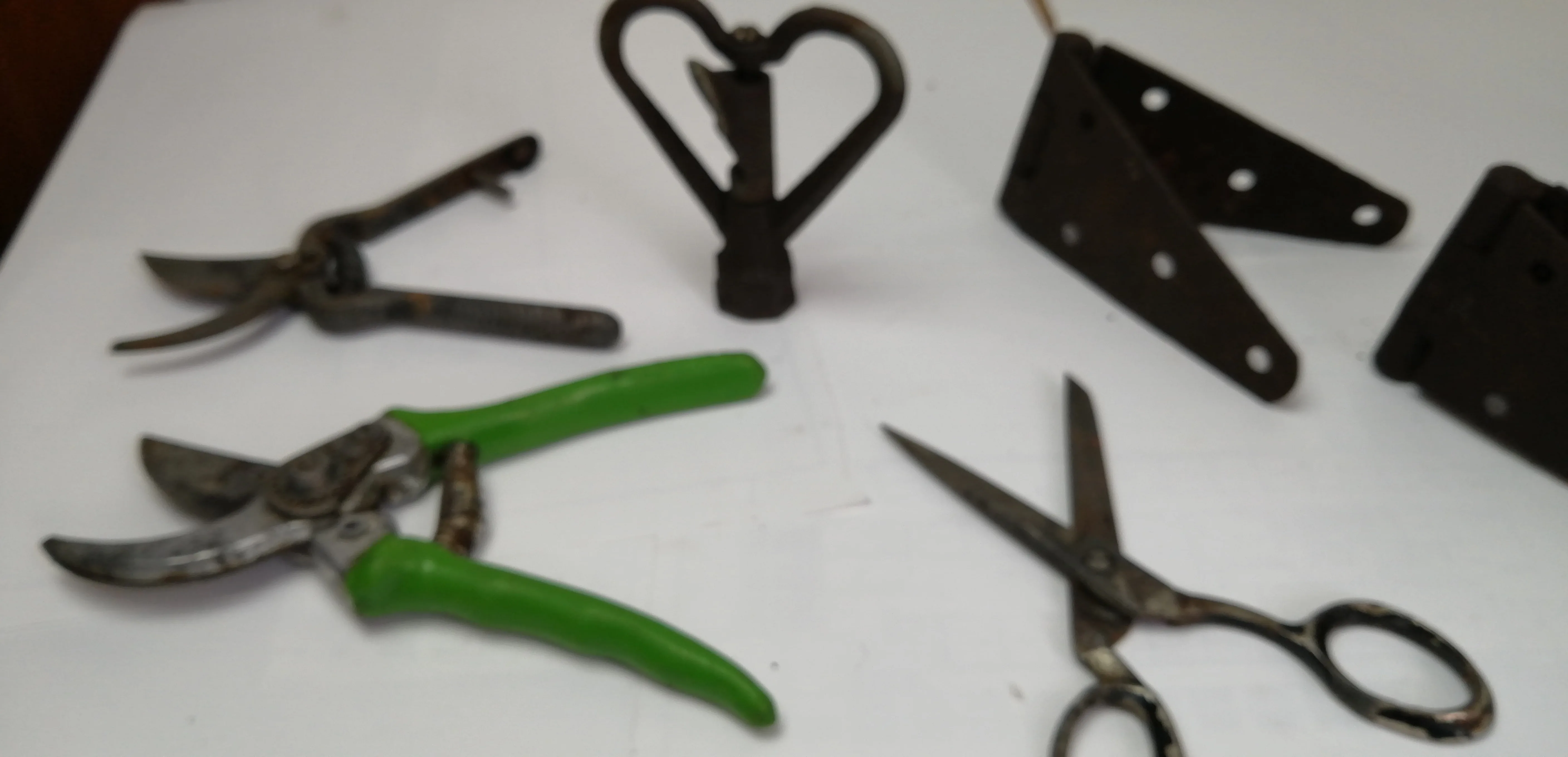 Vintage Garden Farm Lot Garden Sheers Scissors Sprinkler Hinges image indicator(8)