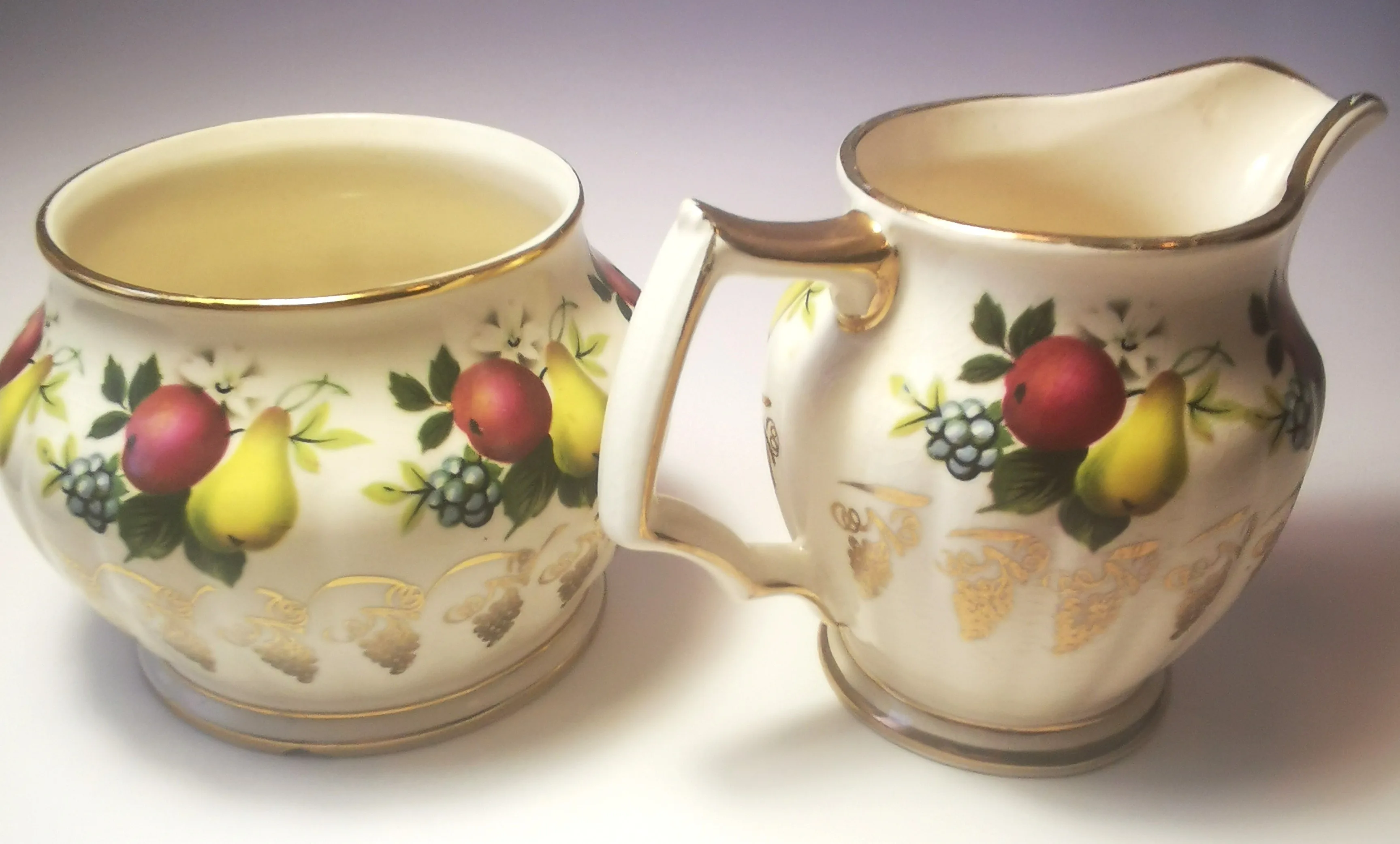 Creamer Sugar Bowl Set Fruit Sadler Engand Limited Edition 3426 image indicator(8)