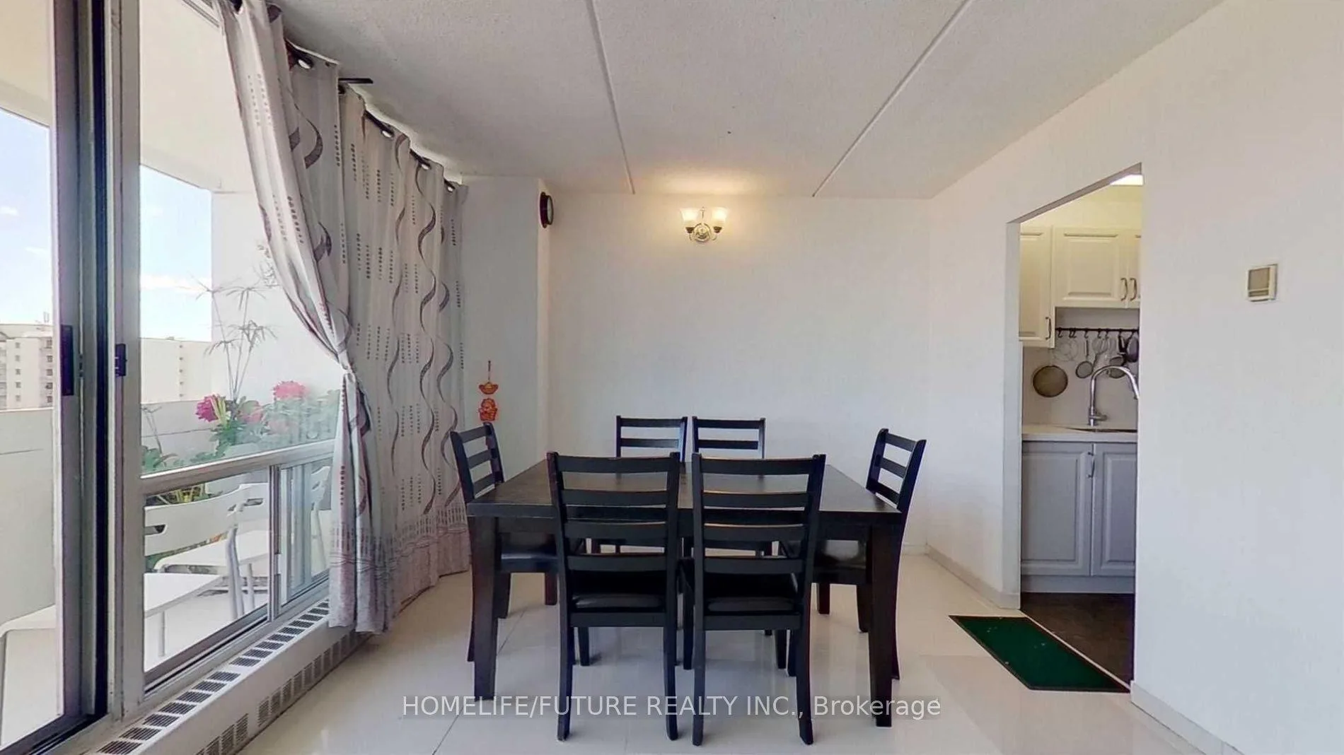 Bright & Large 2-Bed Unit with Balcony! image indicator(3)