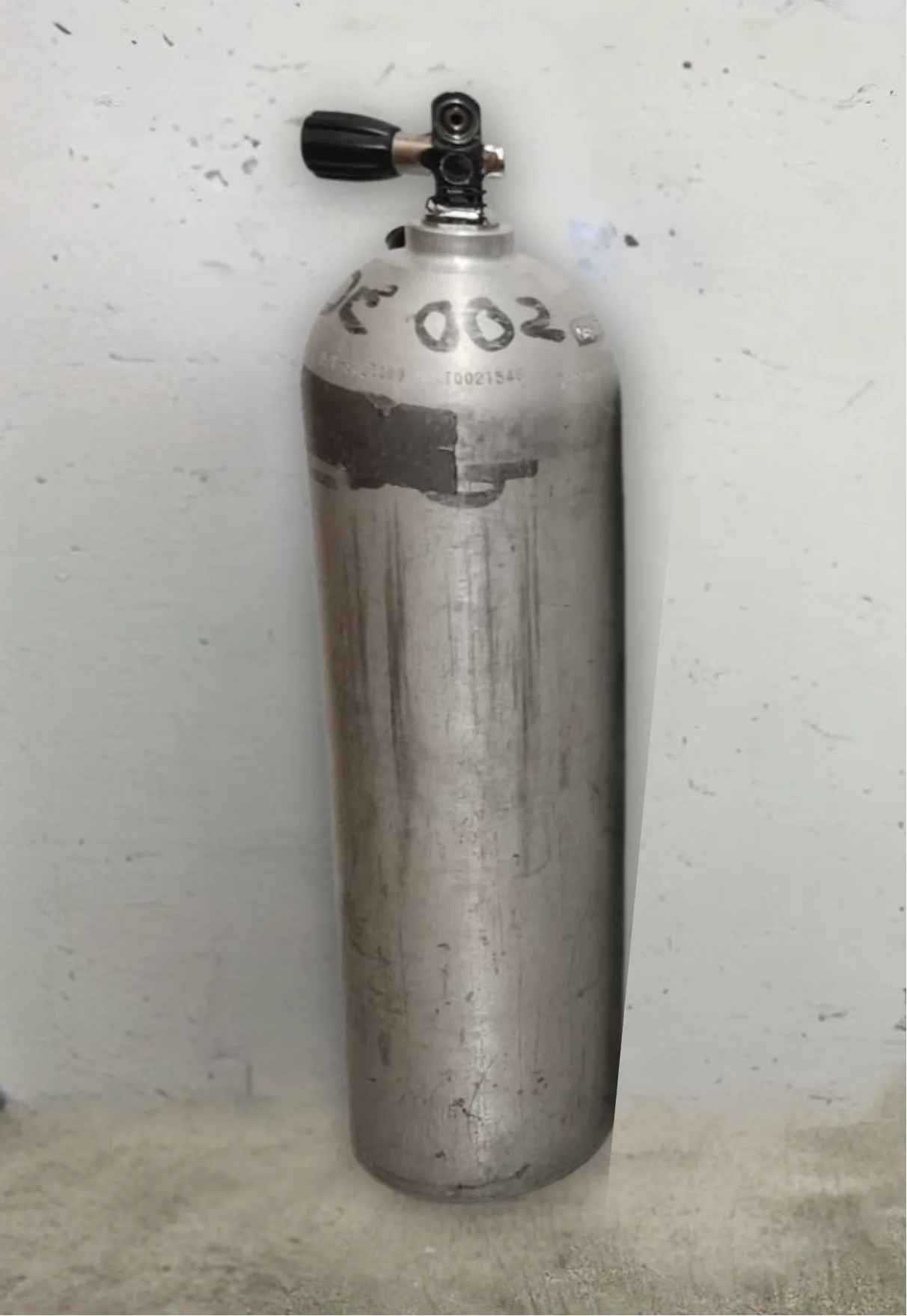 Scuba Tank - 1 x 80 cu ft Aluminum