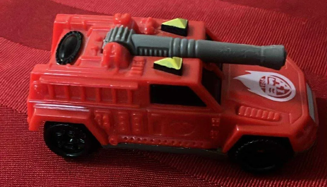 Hot Wheels 1994 Red Fire Truck With Fire Cannon Red image indicator(2)