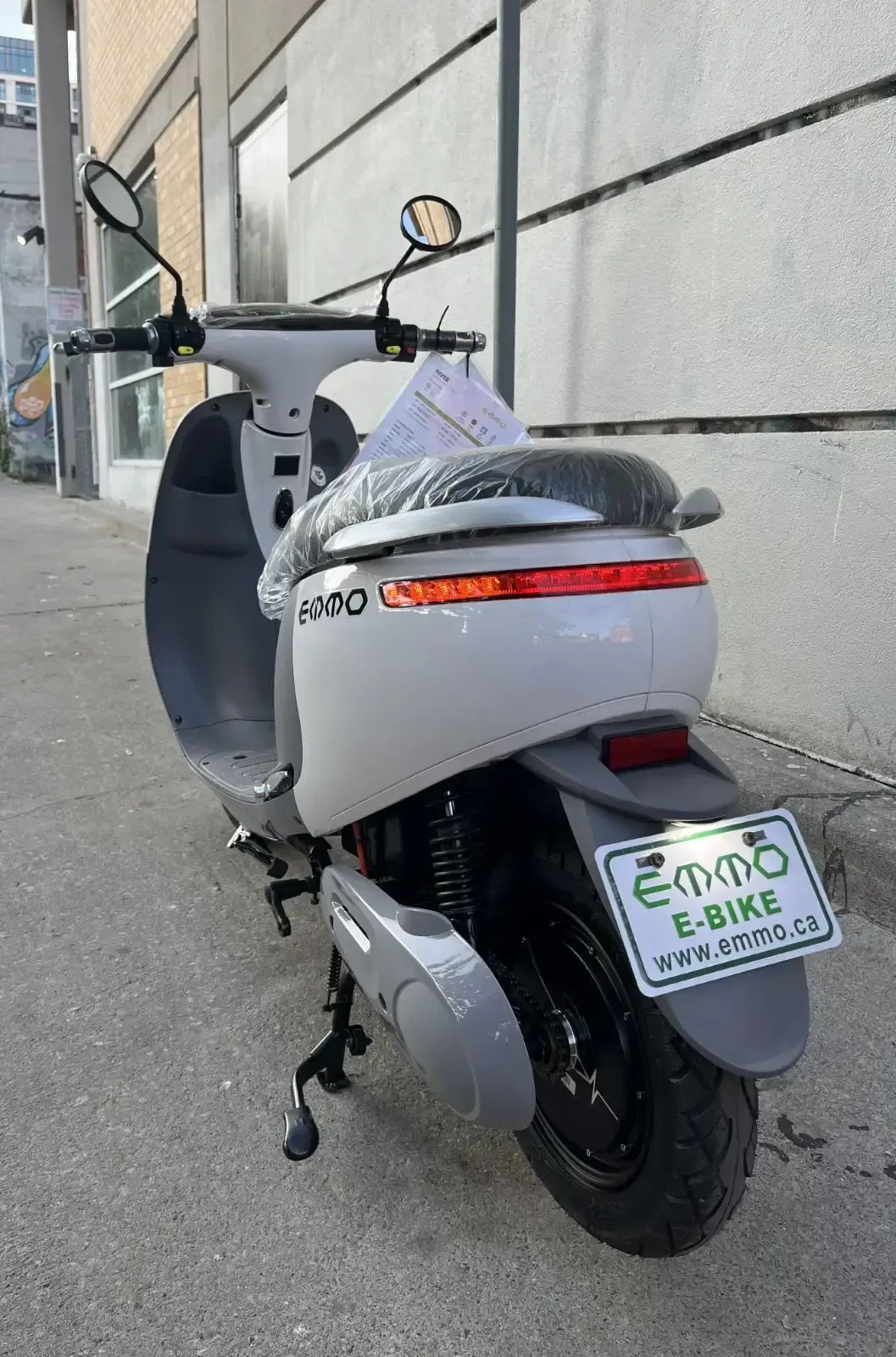 EMMO HIVEE | Showroom Demo / As-New / Full Warranty / $350 Off image indicator(3)